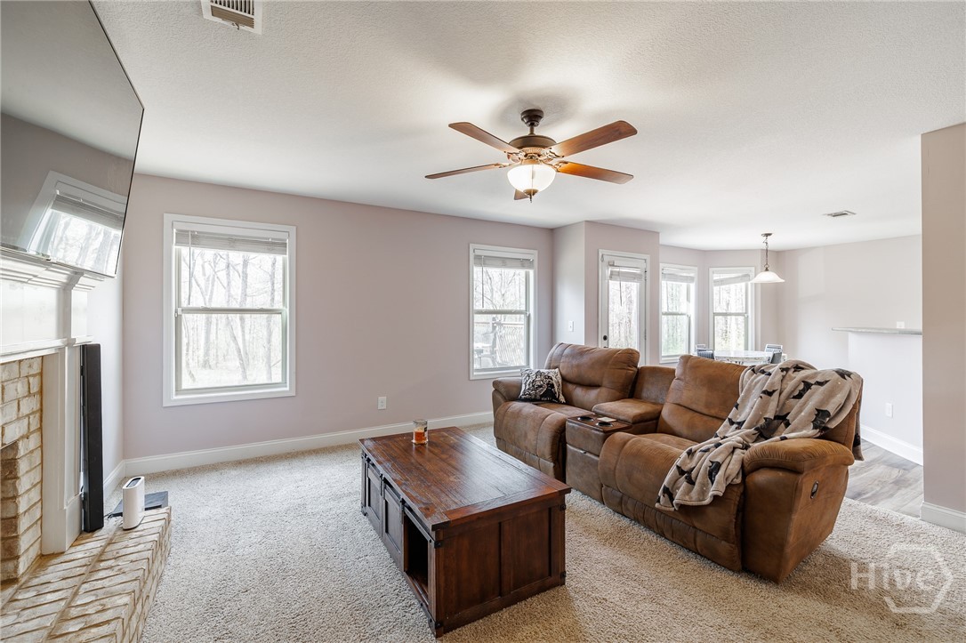 271 Oxmoor Close
