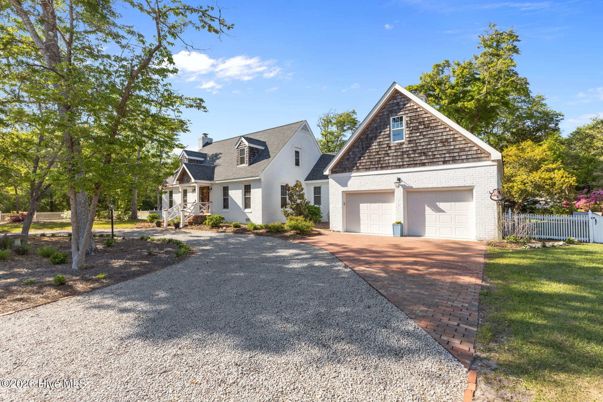 218 Lands End Road,Morehead City