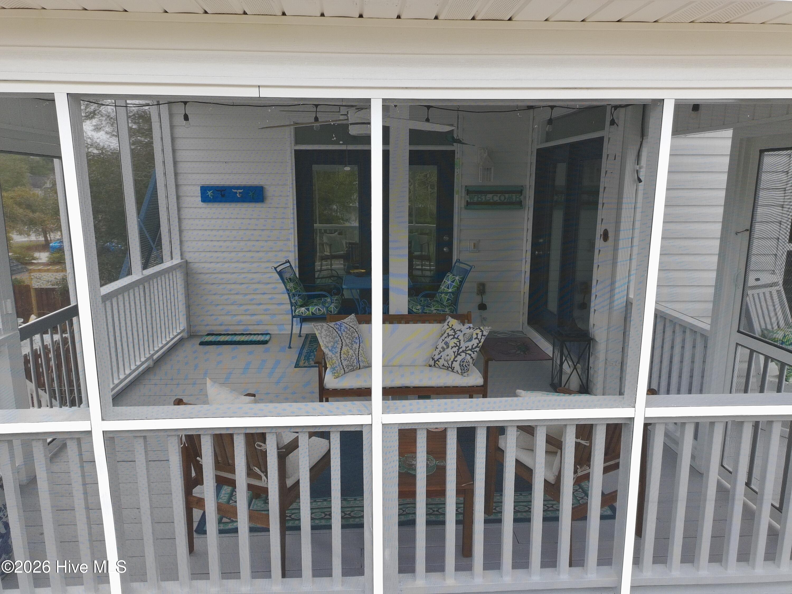 100556182 | Photo 26