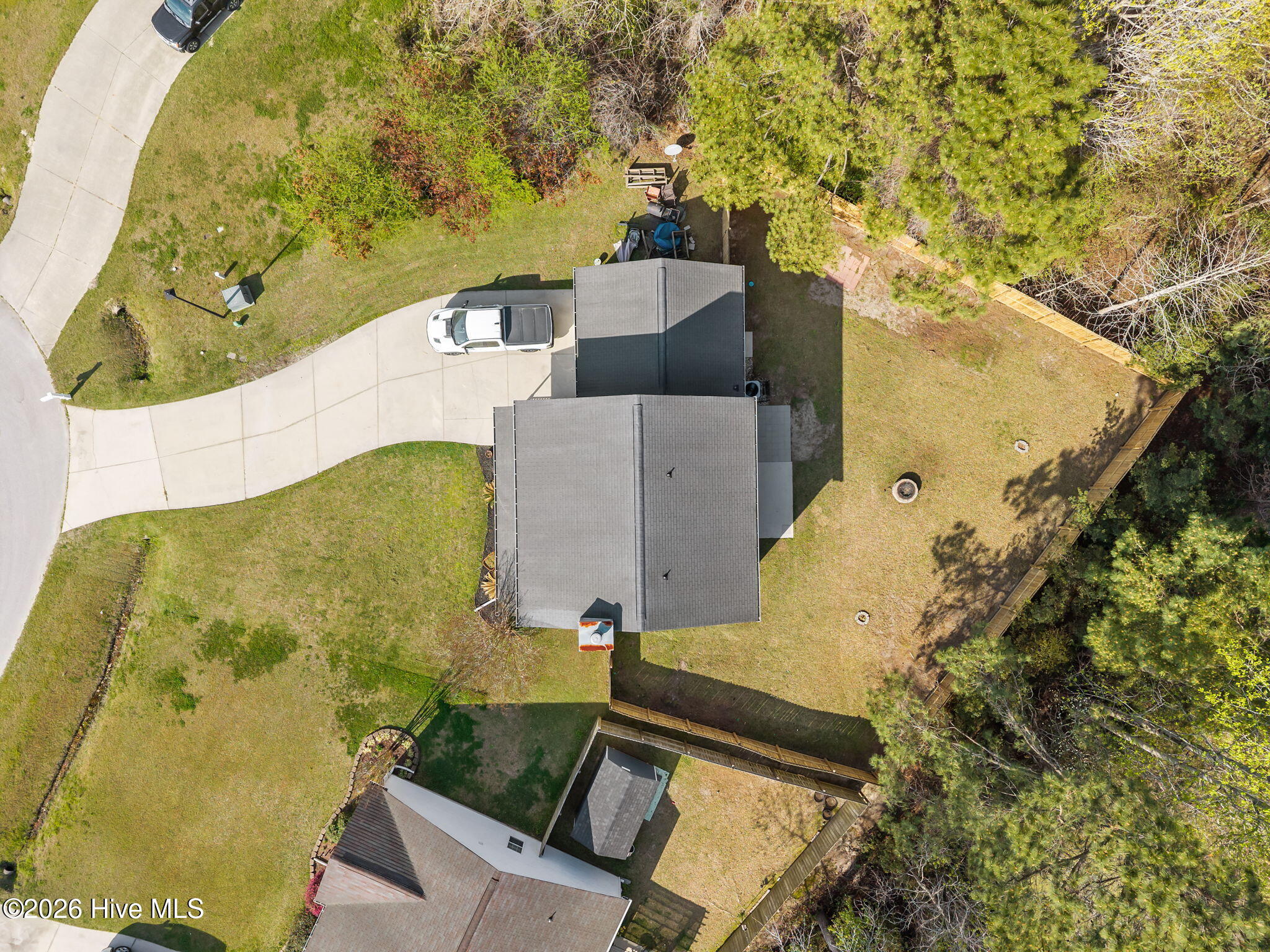 100568127 | Photo 45