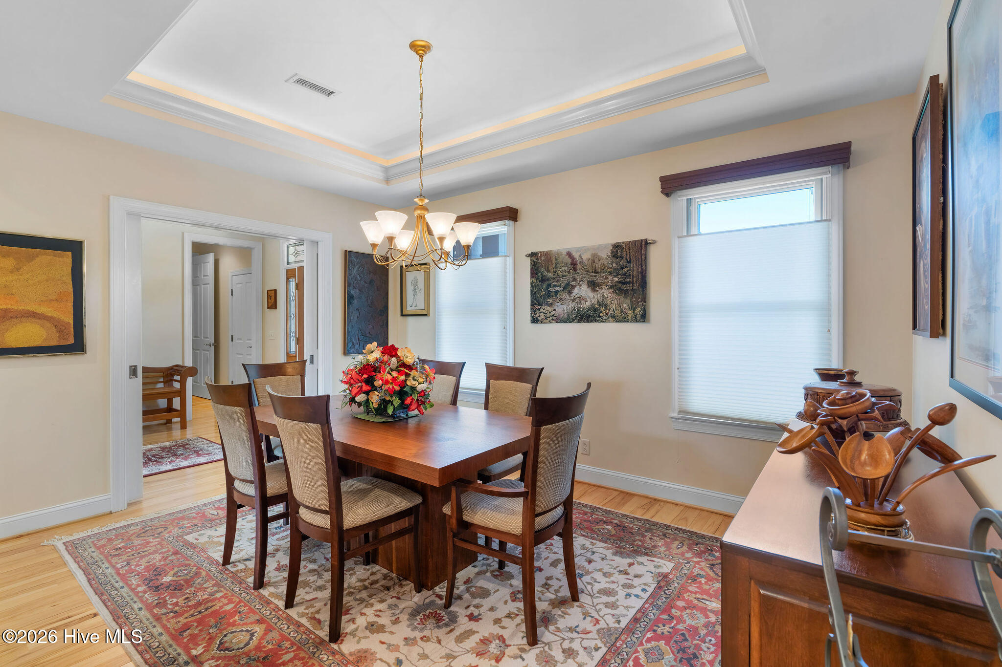 100548545 | Photo 42