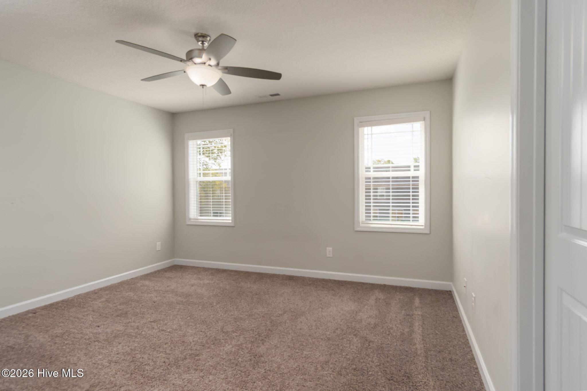 100566459 | Photo 26