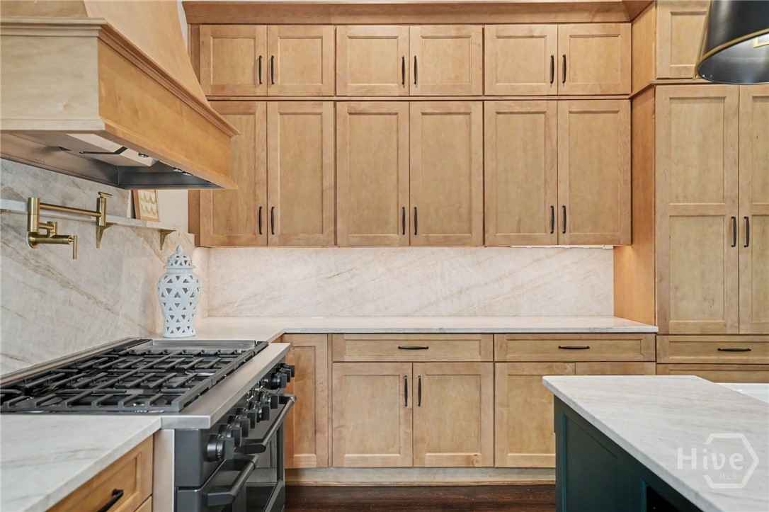 111 E 49th Street, Savannah, GA 31405 Listing Photo  10