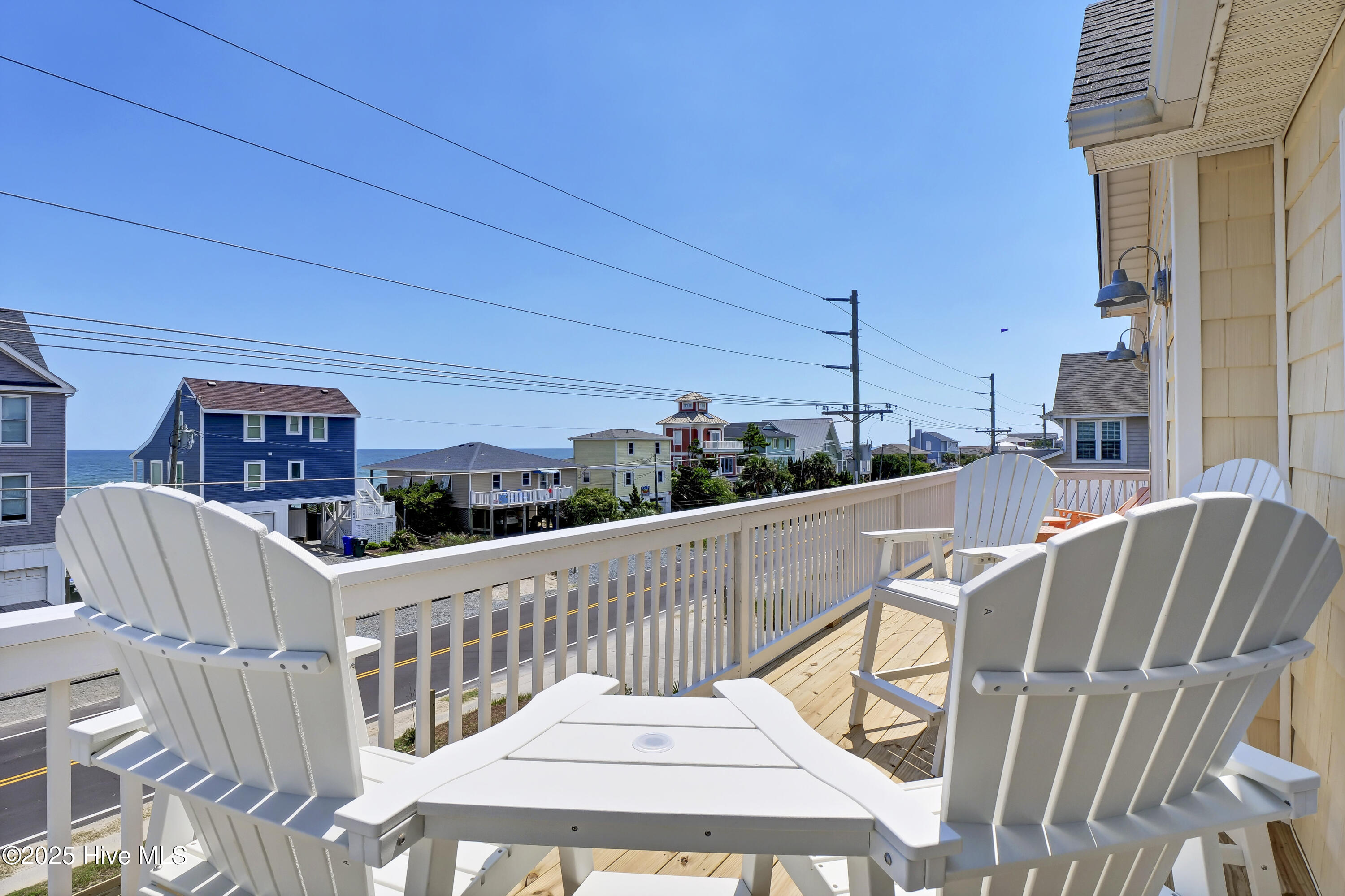 100521300 | Photo 40