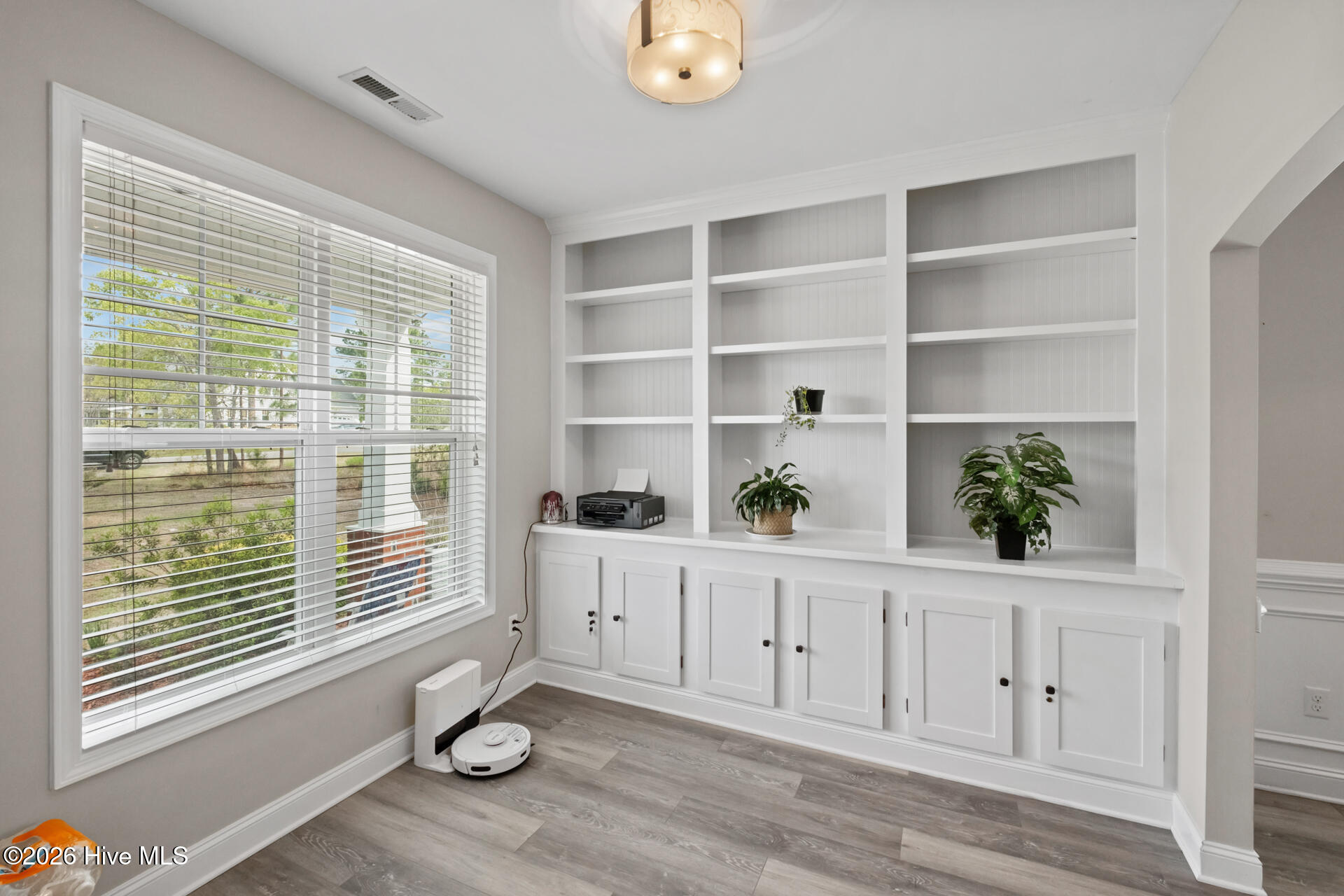 100566608 | Photo 16