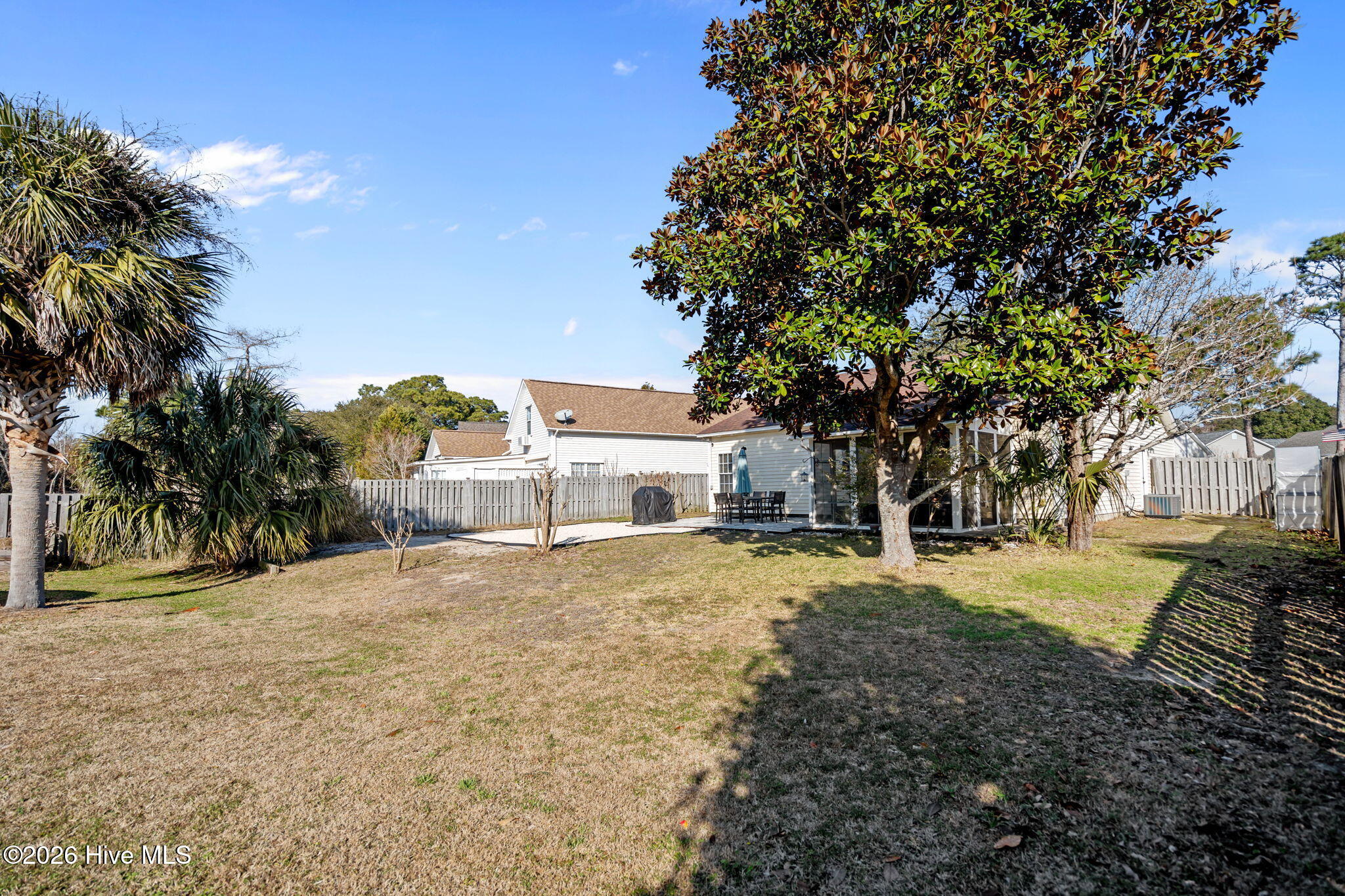 100552857 | Photo 35