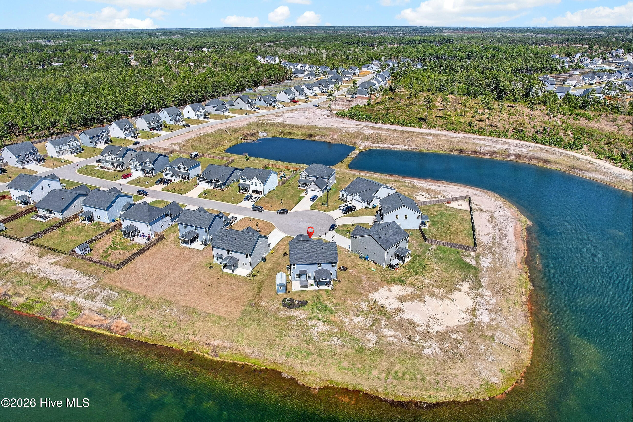 100563975 | Photo 42