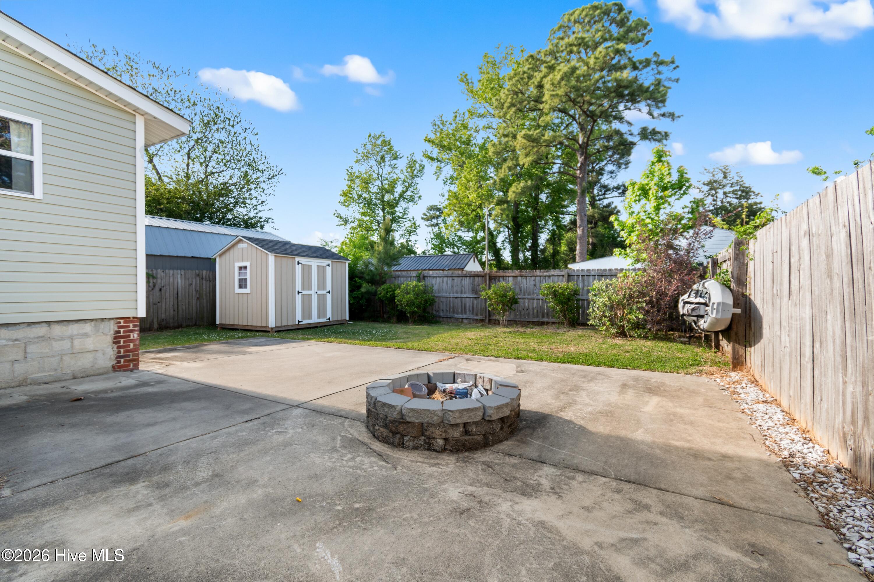 100568086 | Photo 29