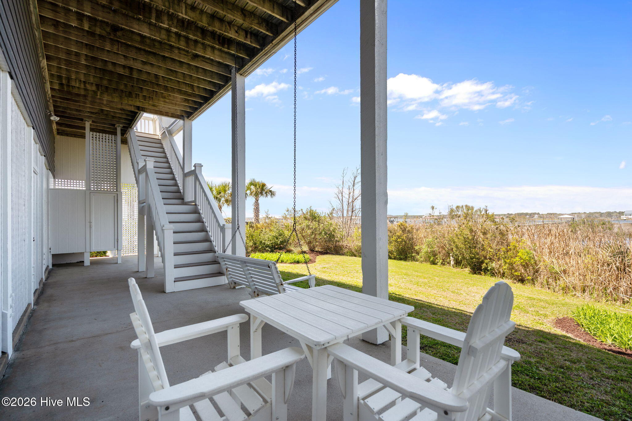 100564459 | Photo 63