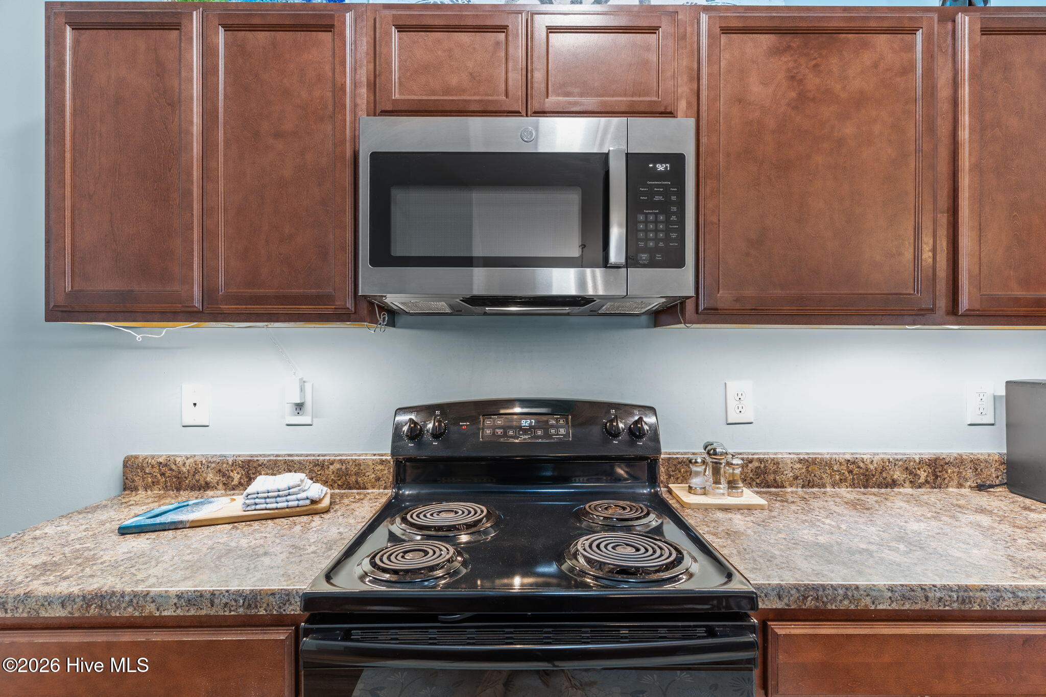 100564480 | Photo 21