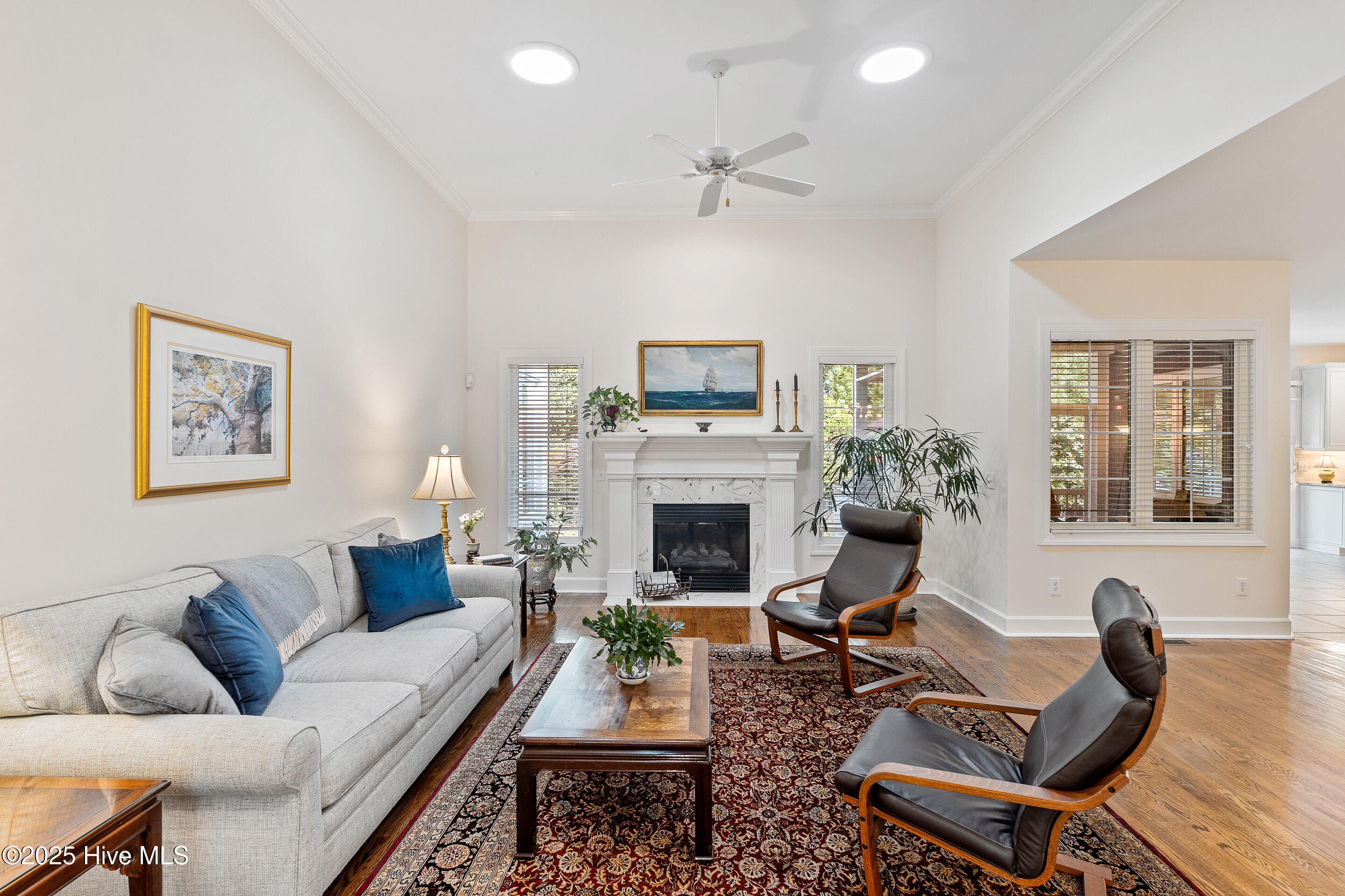 100549732 | Photo 14