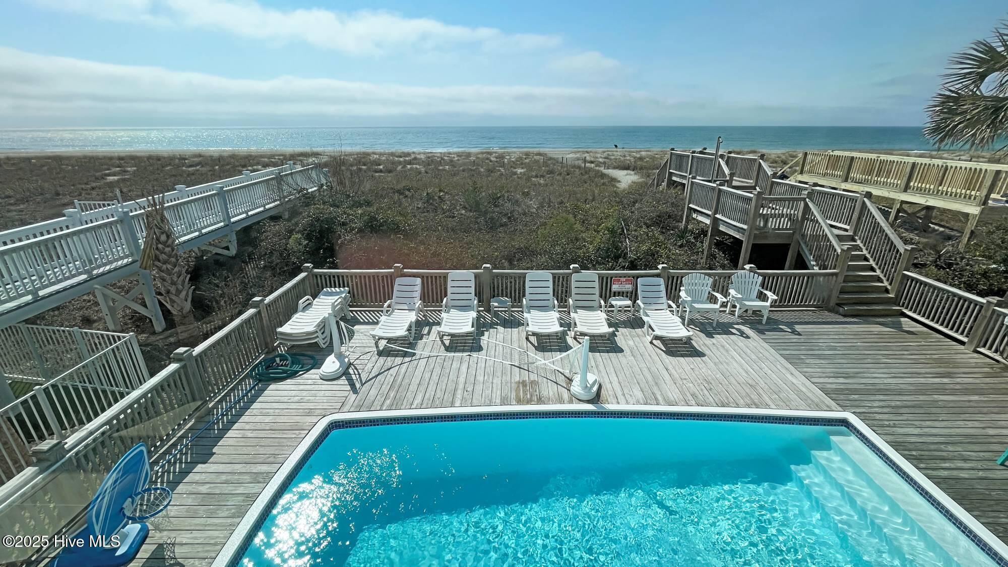 100496686 | Photo 37