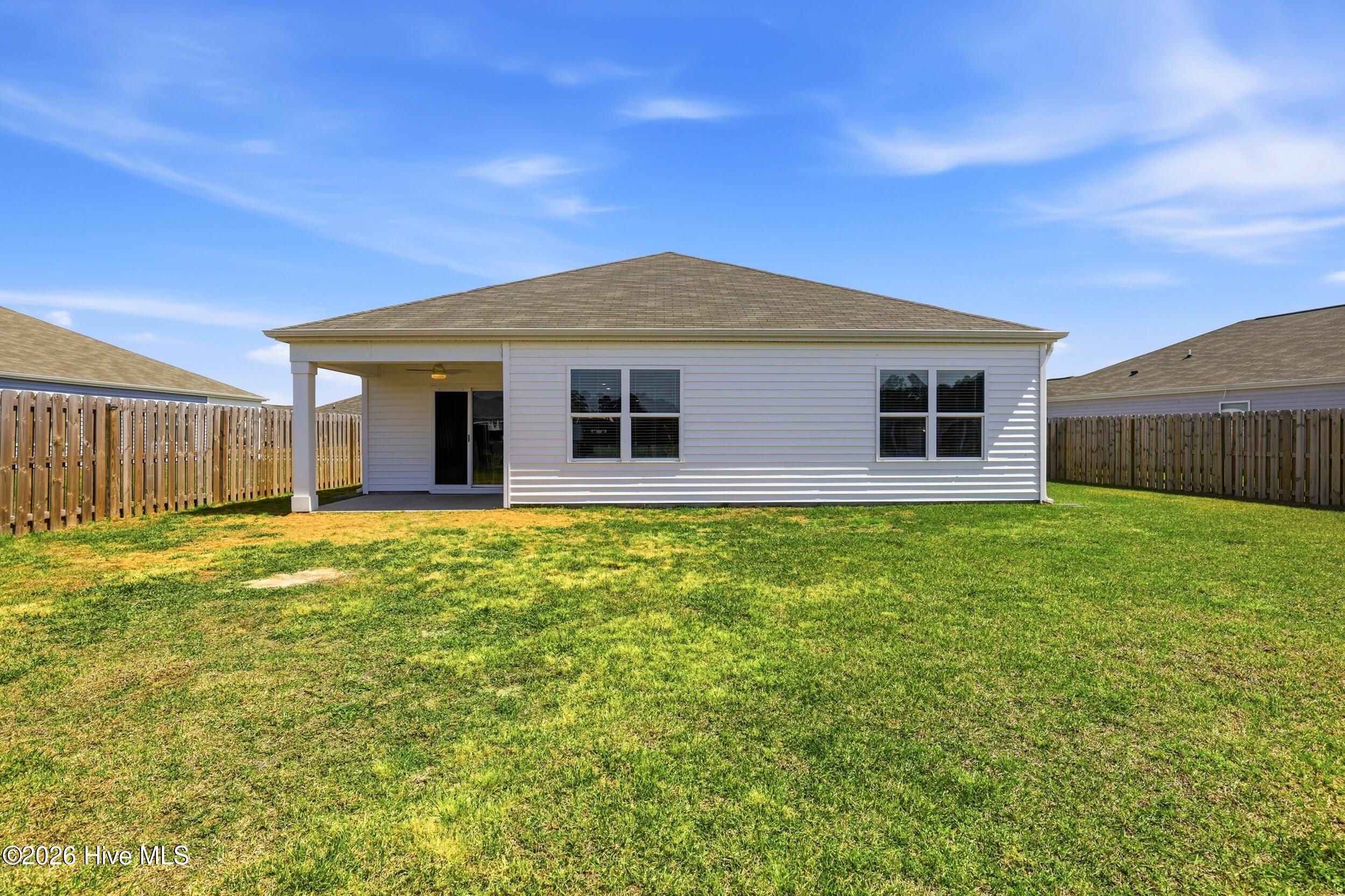 100558236 | Photo 32