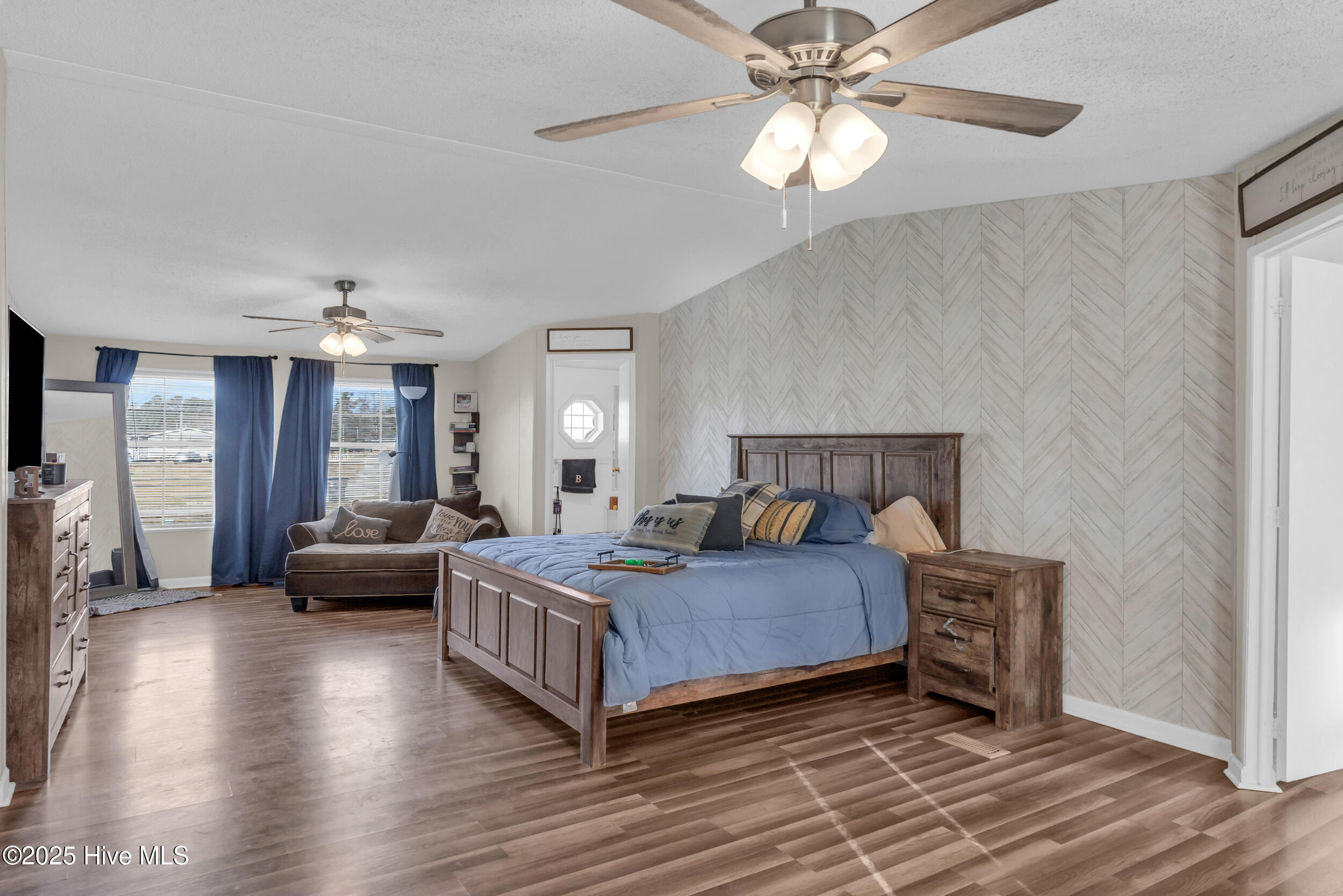 Homes for sale in Whiteville, NC | 406 King Arthur Dr, Whiteville, NC 28472 | MLS# 100543887