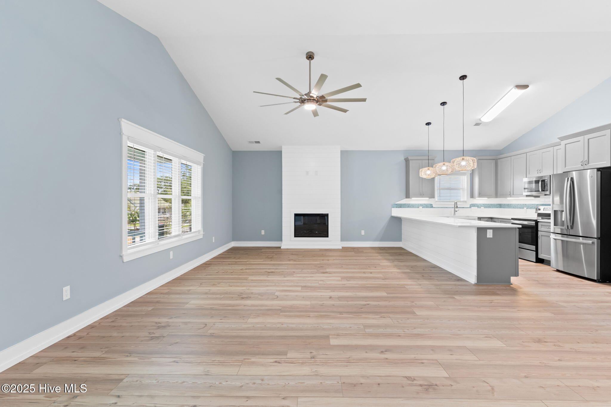 100524435 | Photo 10