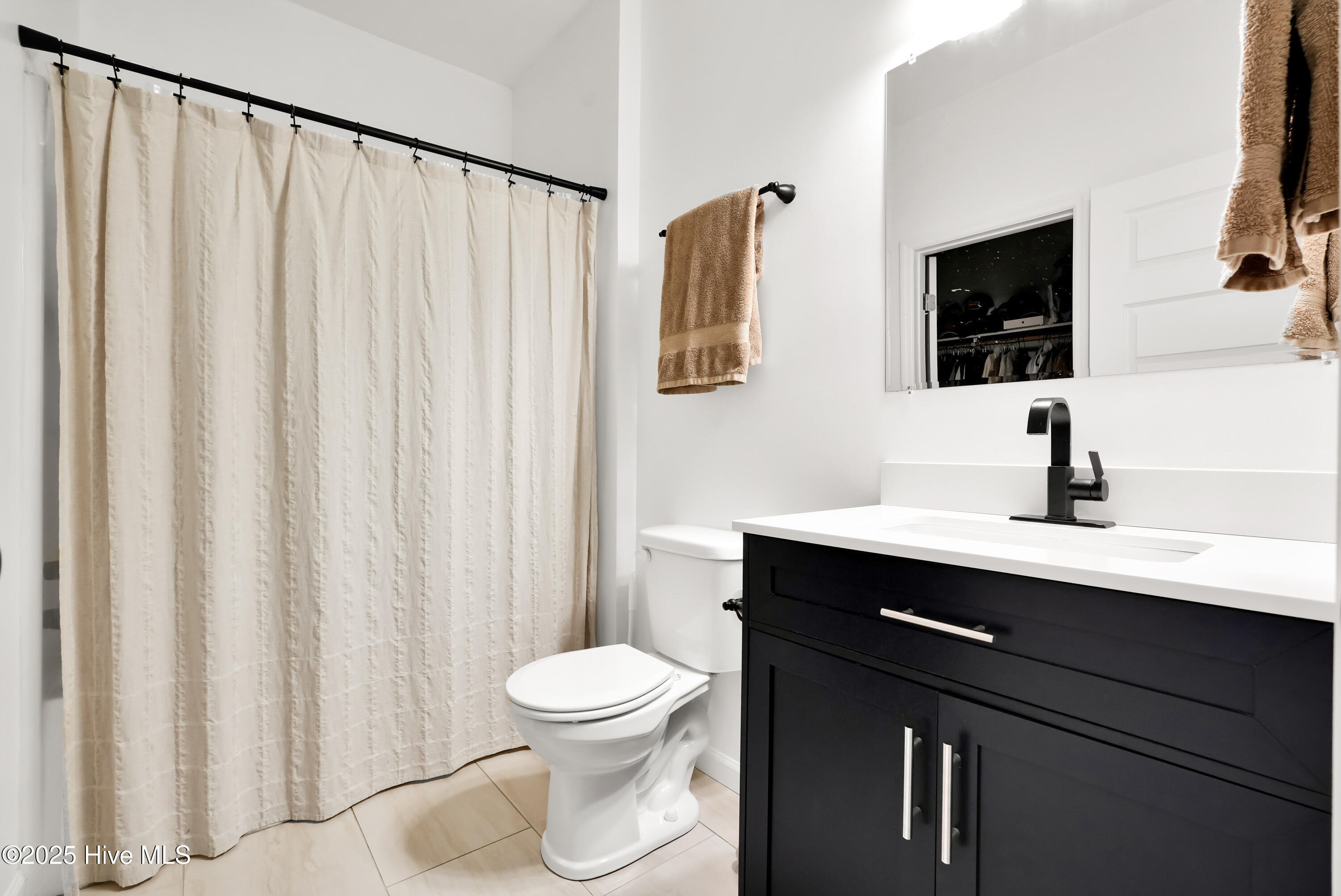 100544742 | Photo 15