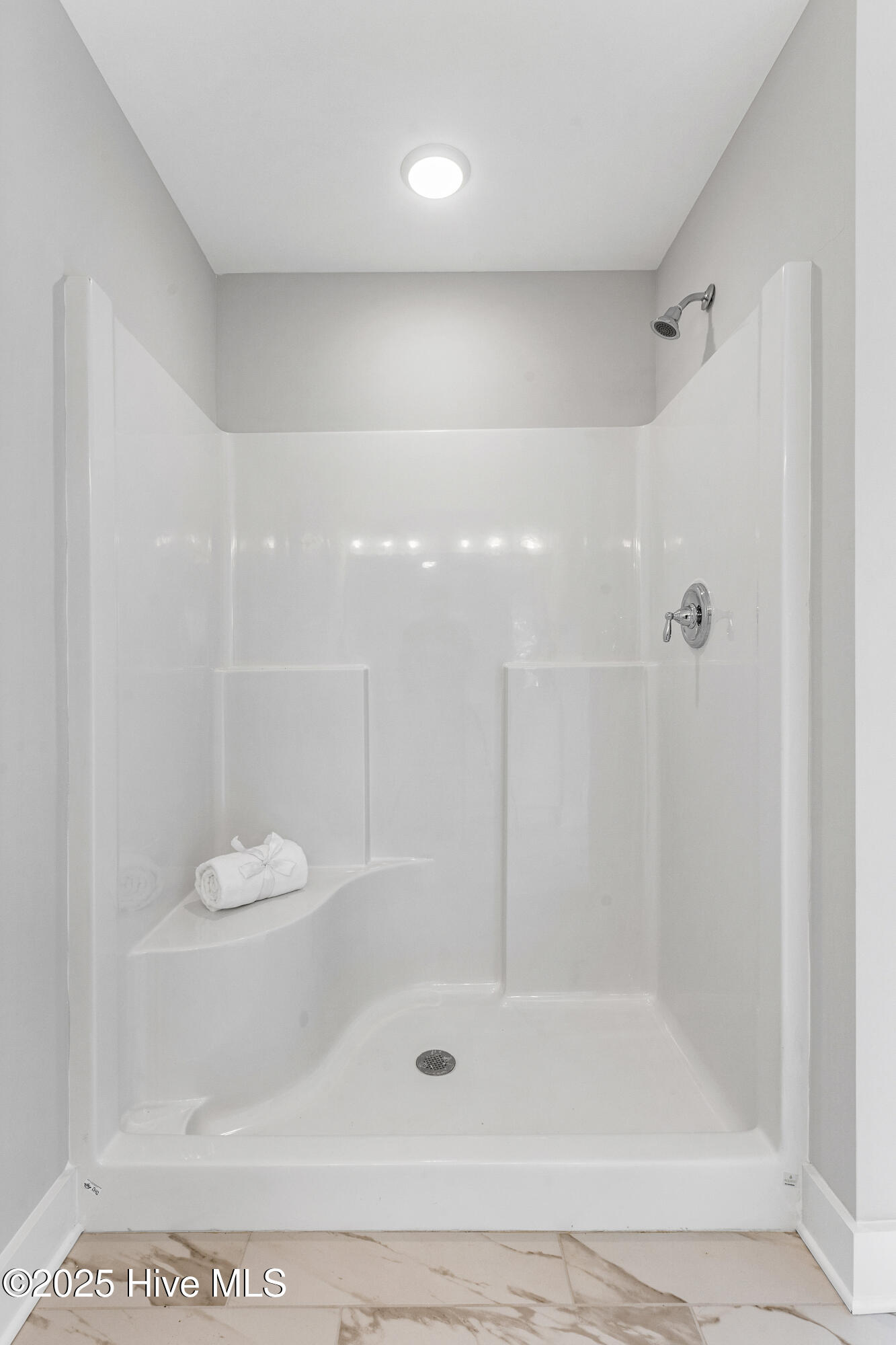 100526492 | Photo 16