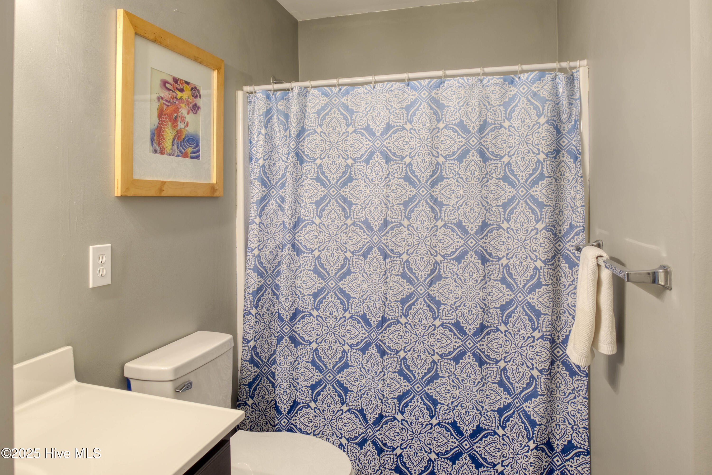 100518952 | Photo 19