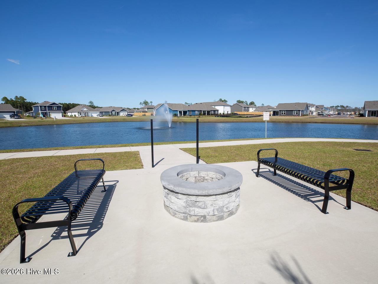 100570643 | Photo 25