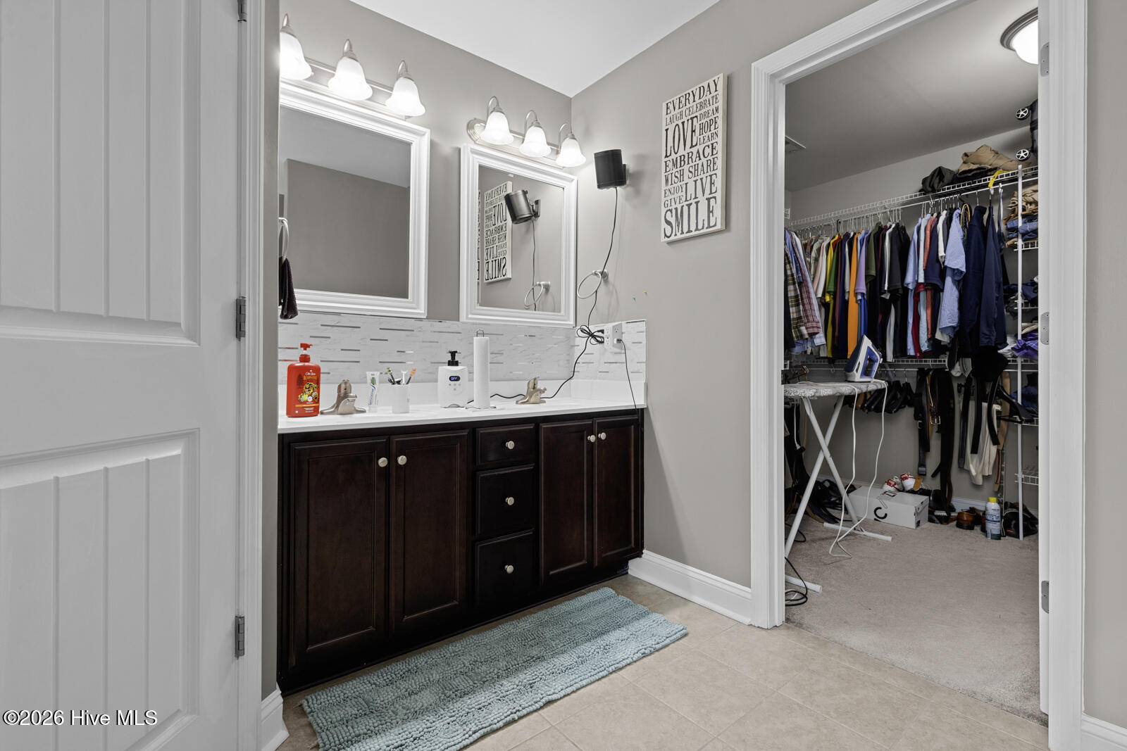 100564946 | Photo 27