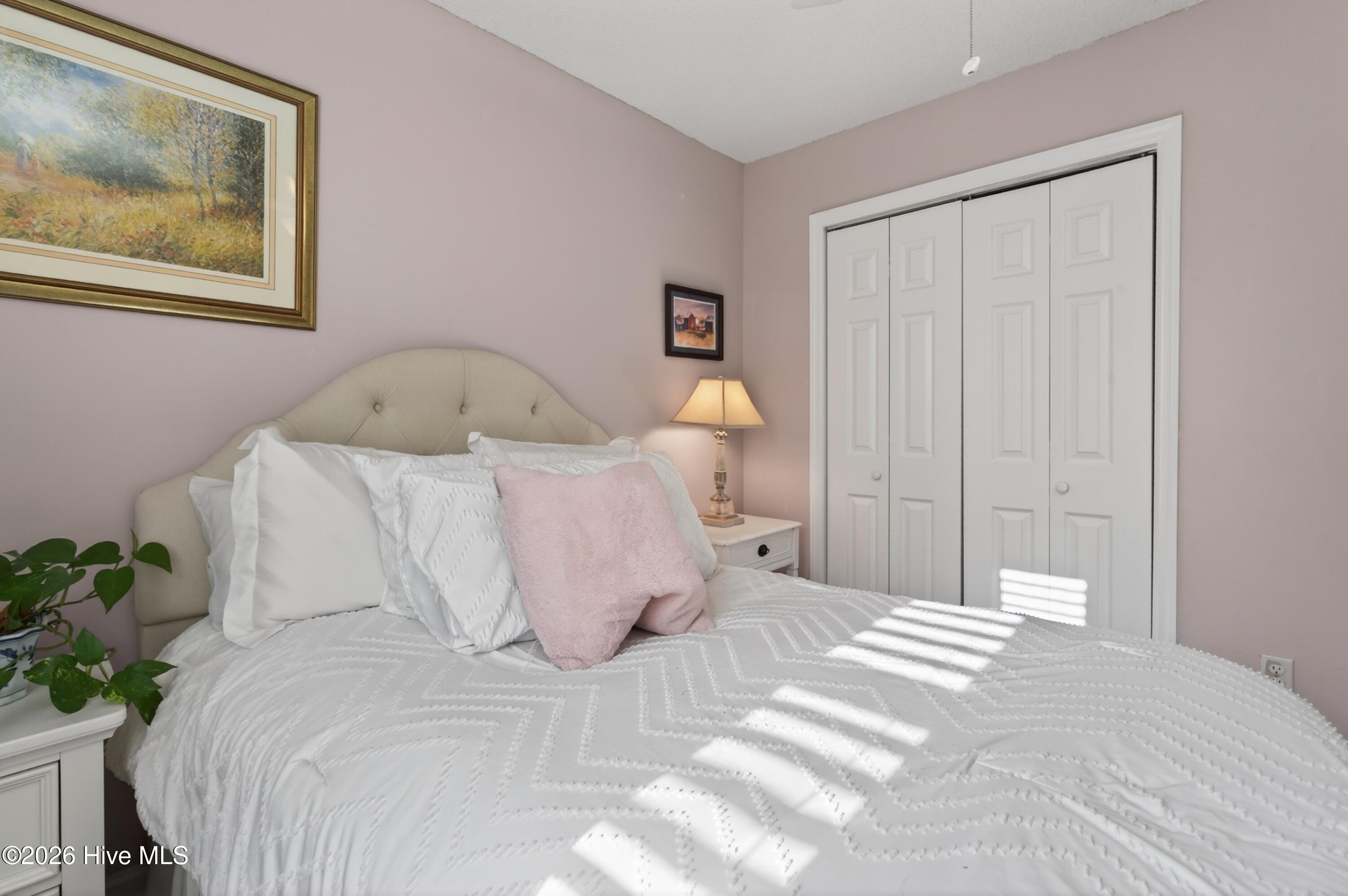 100569160 | Photo 29