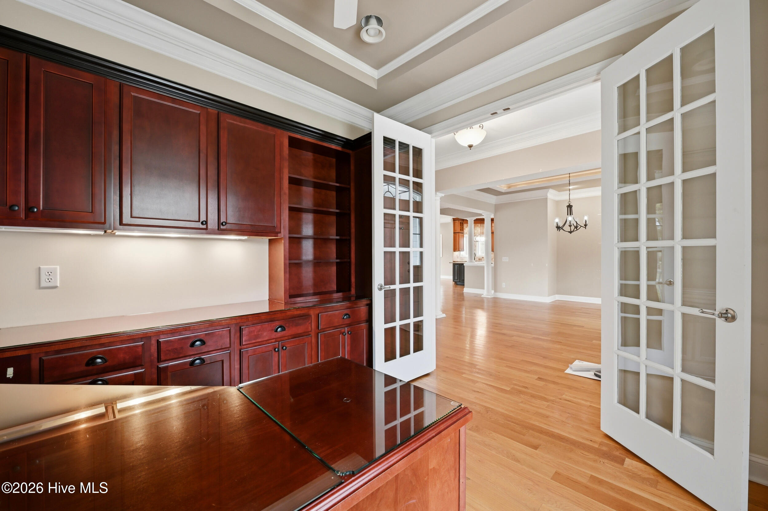 100566380 | Photo 39