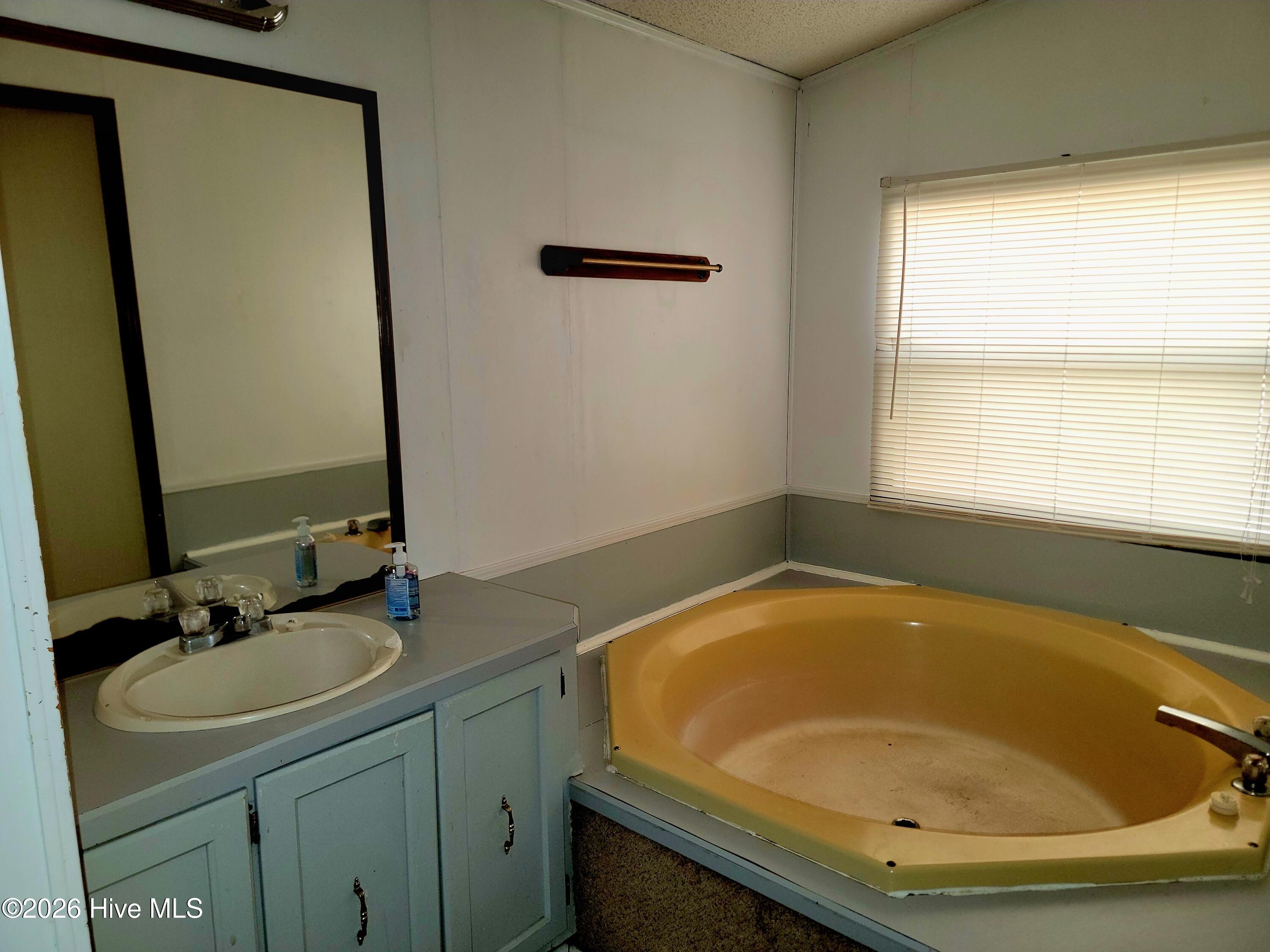 100551127 | Photo 25