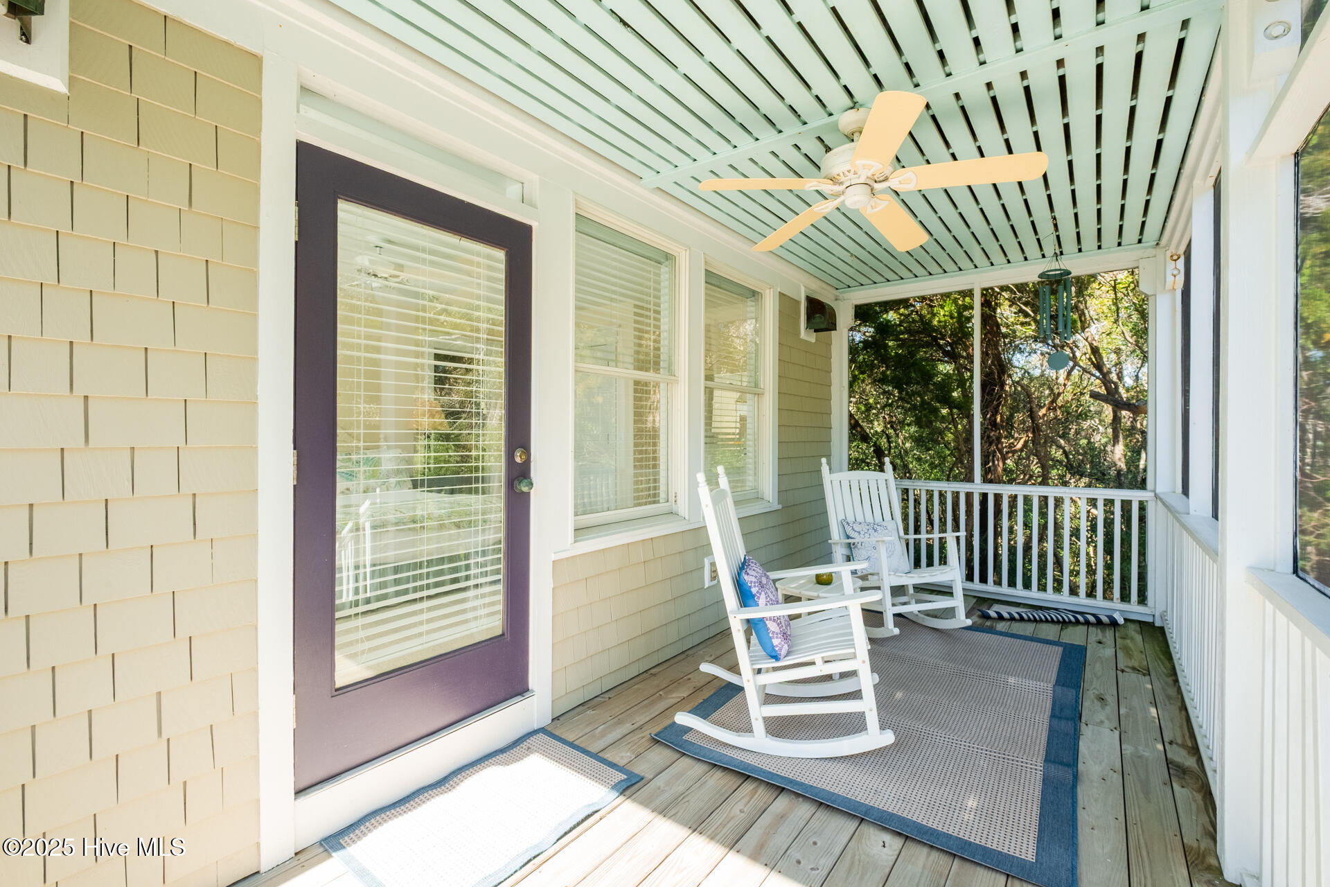 100493663 | Photo 39