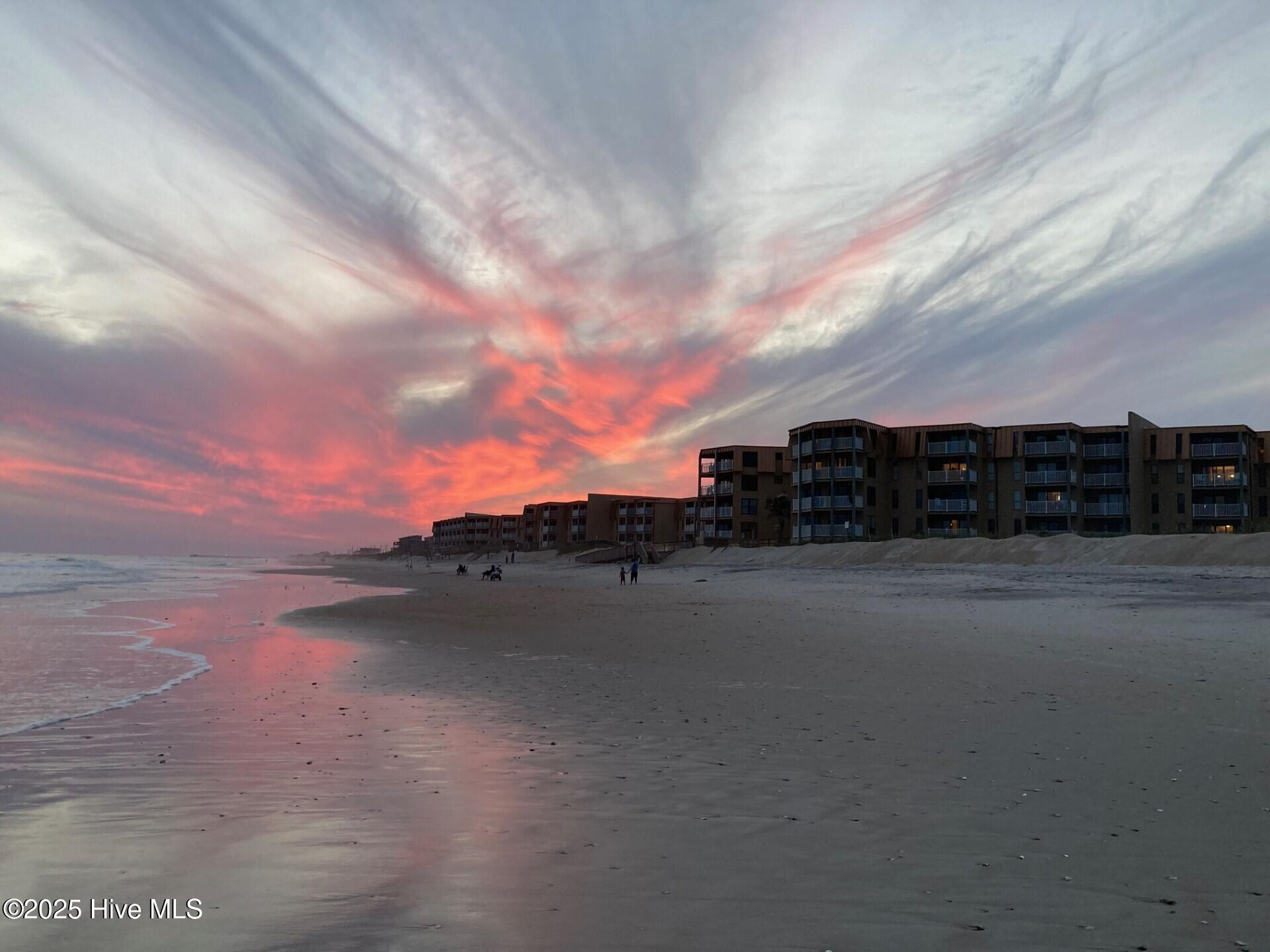 100521876 | Photo 20