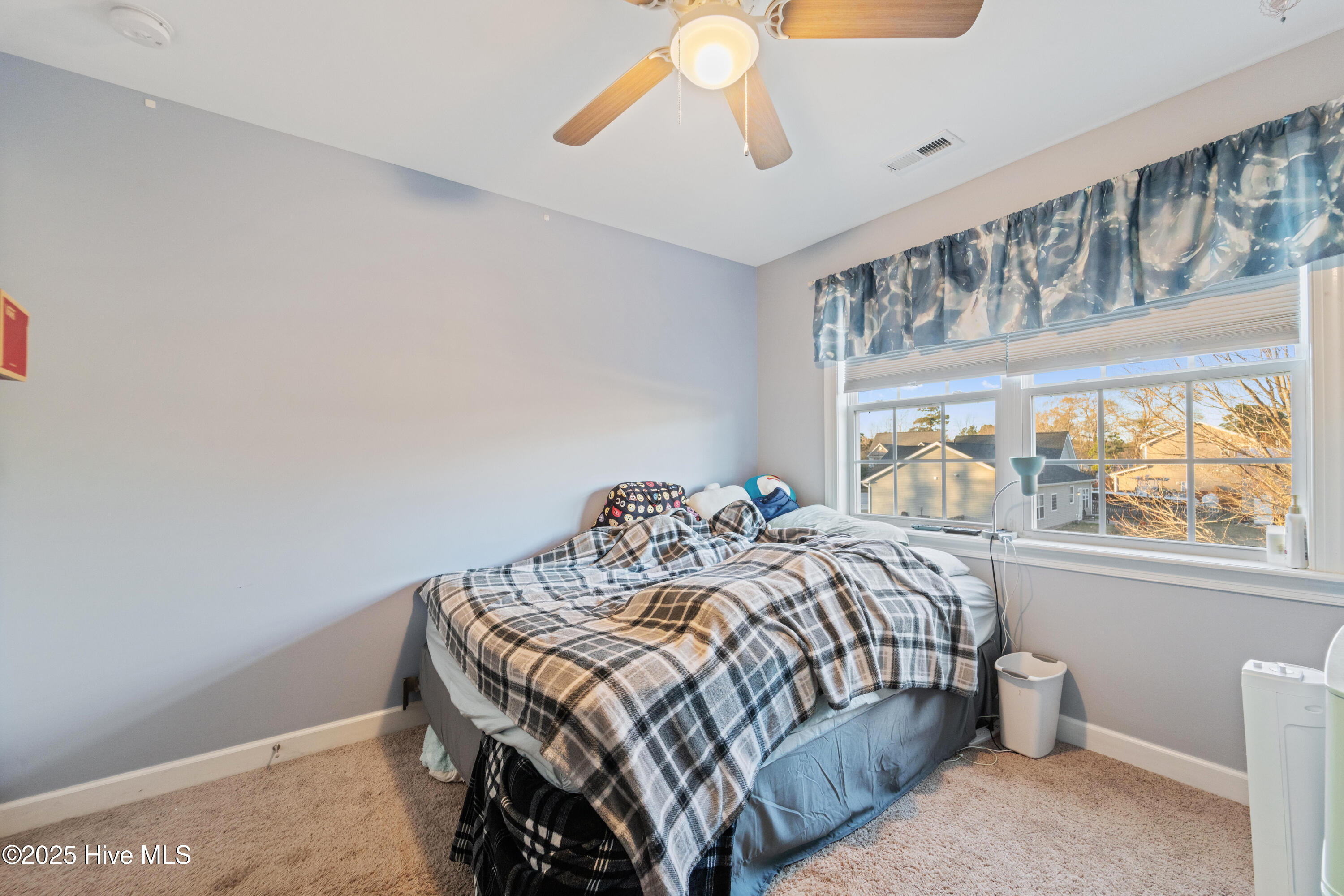 100546959 | Photo 34