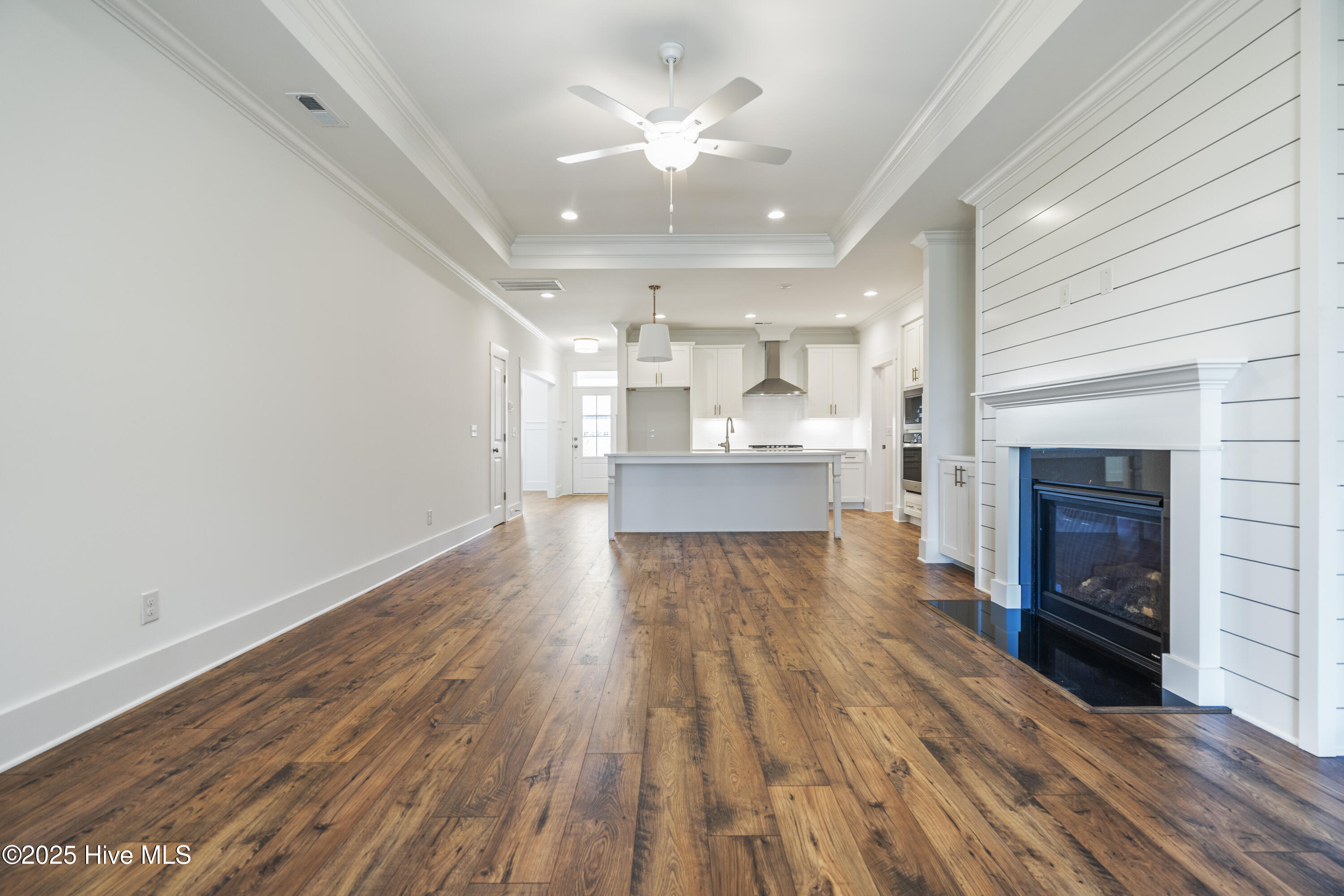 100522152 | Photo 15