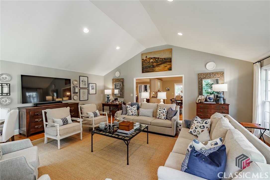 1060 Woodhollow Lane