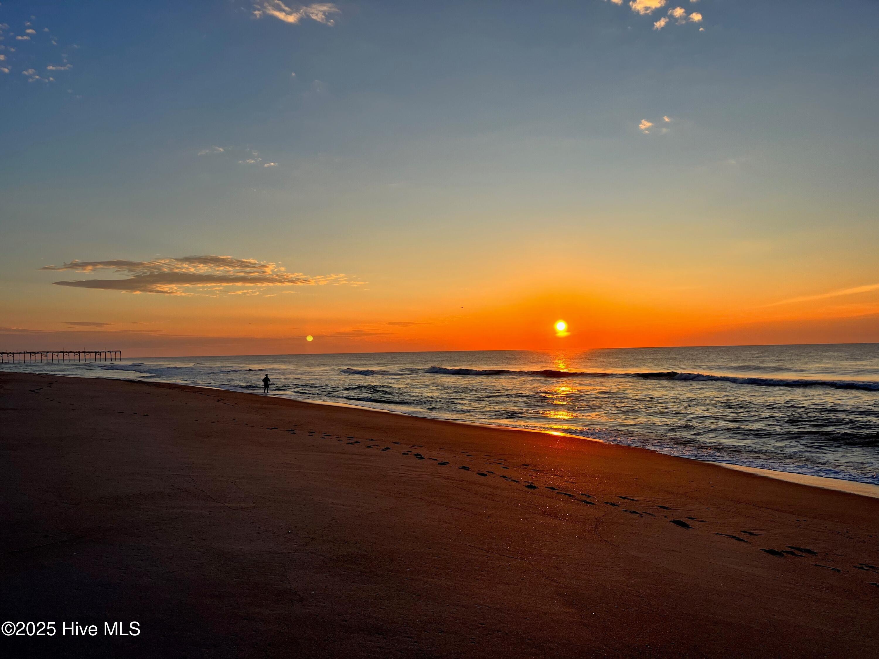 100557630 | Photo 51