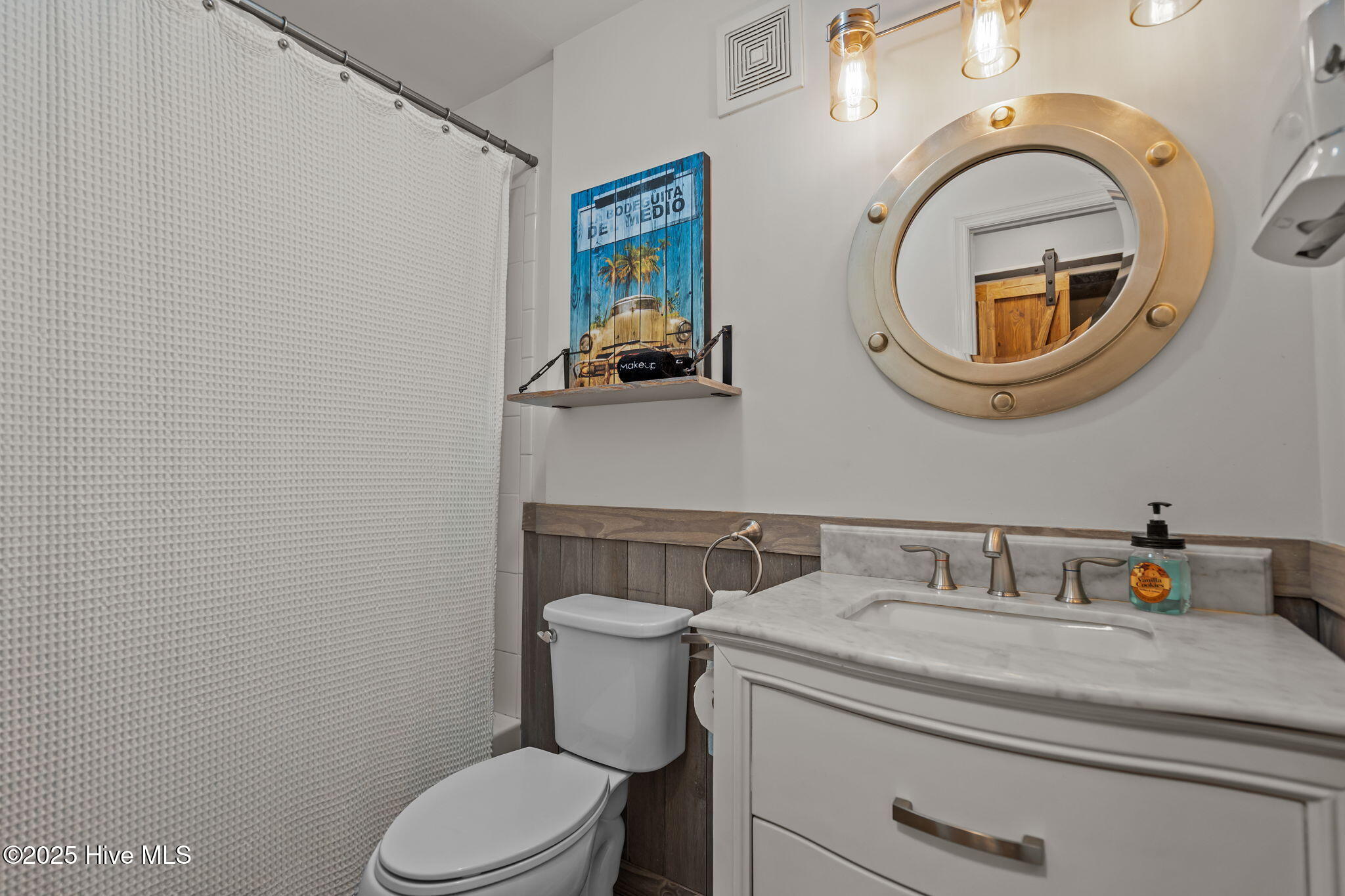 111 Florida Avenue UNIT Apt 3, Carolina Beach, NC, 28428