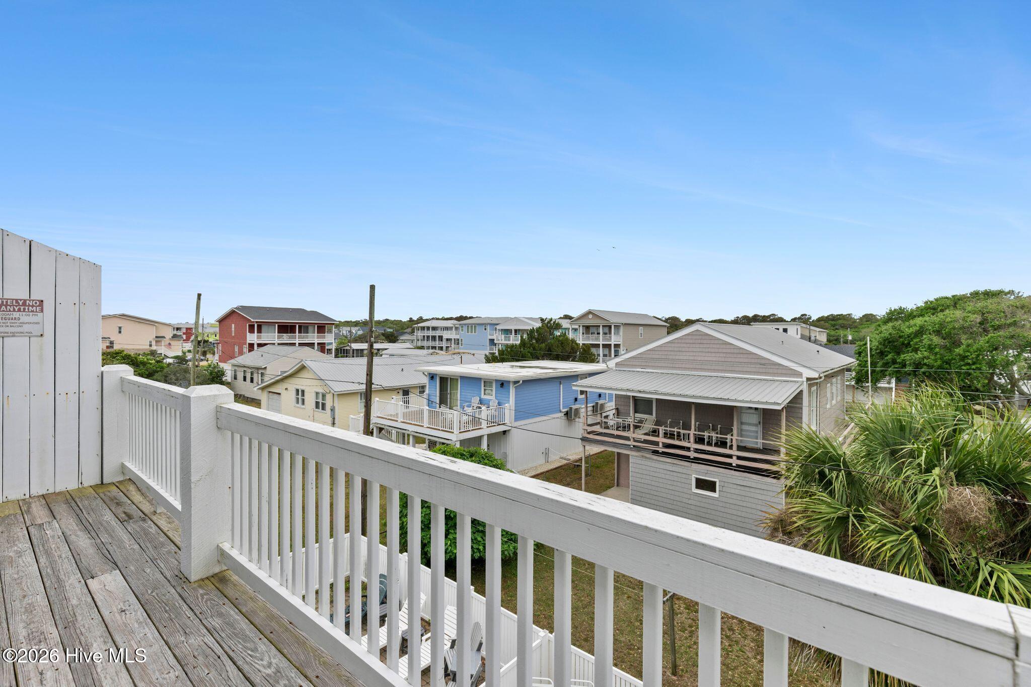 100570292 | Photo 45