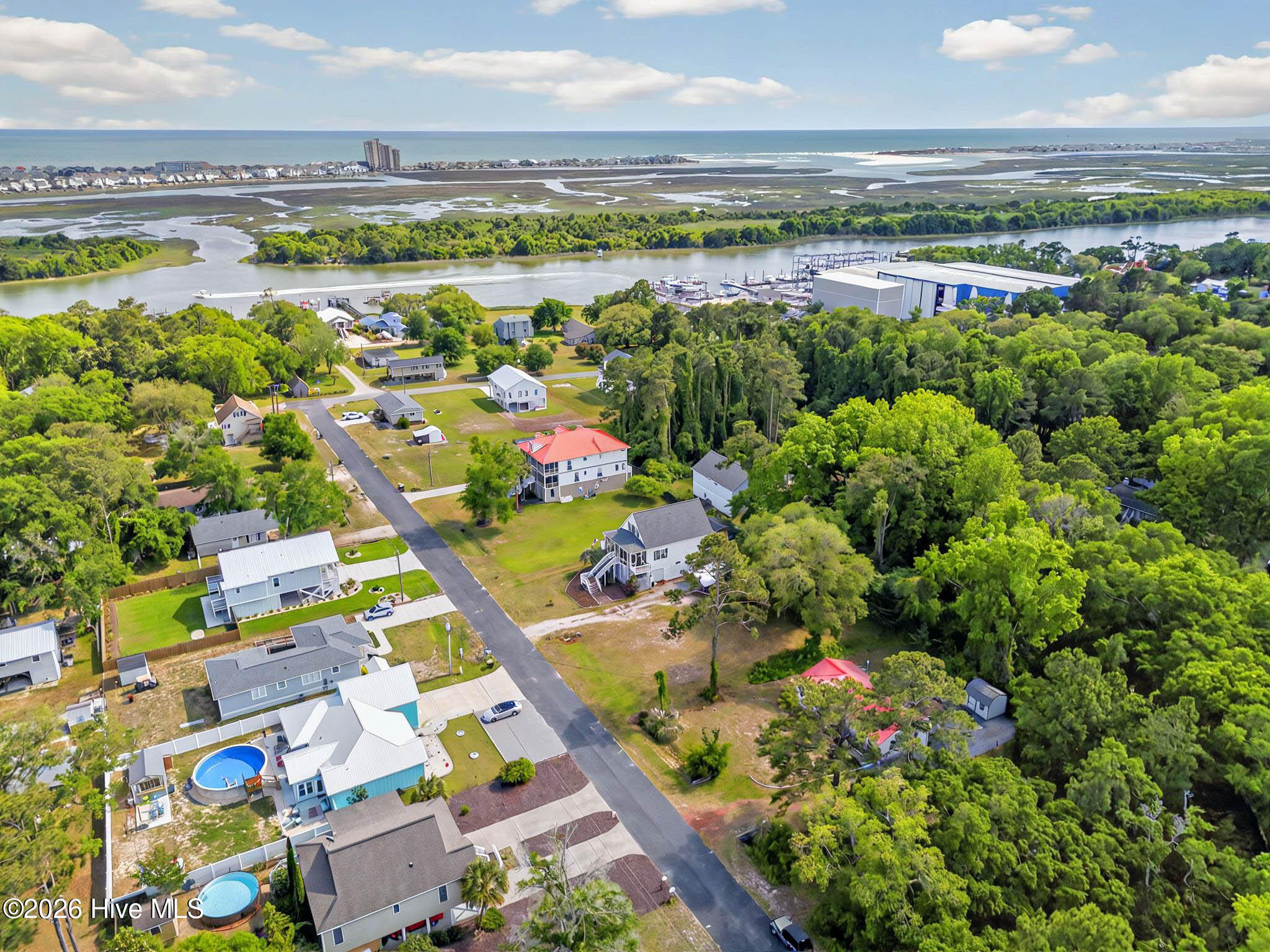 100556049 | Photo 65