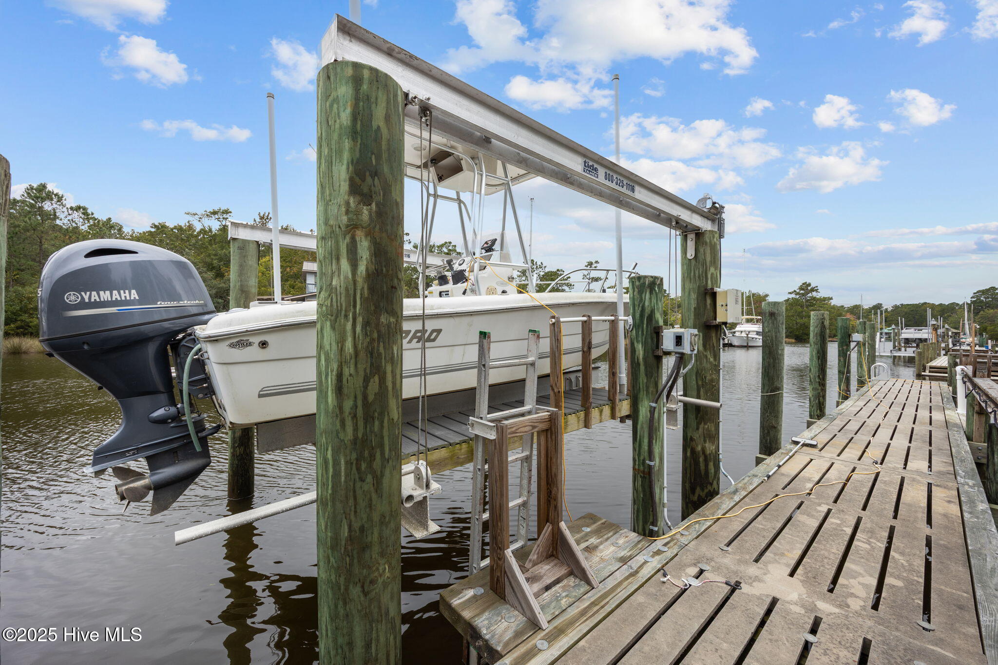 402 Whittaker Point Road,Oriental