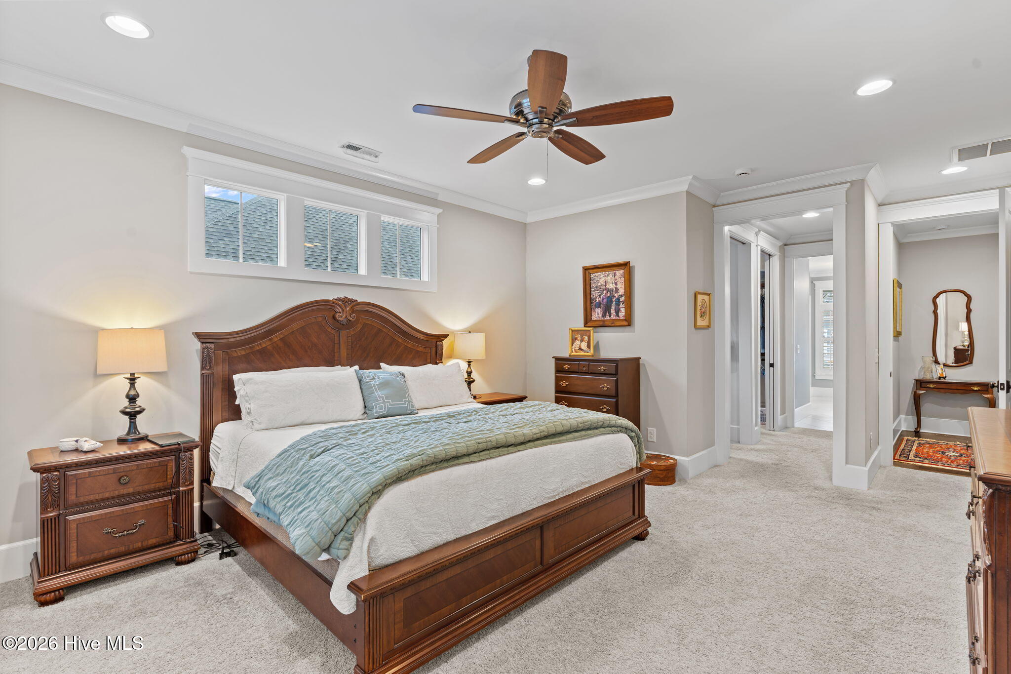 100557705 | Photo 21