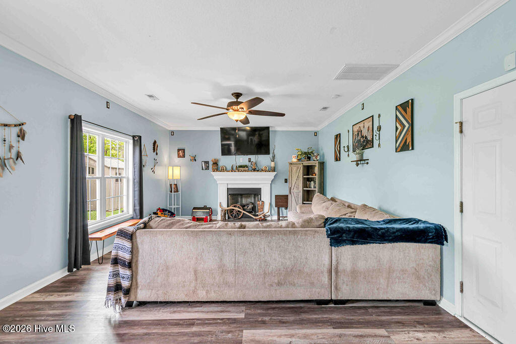 100567733 | Photo 14