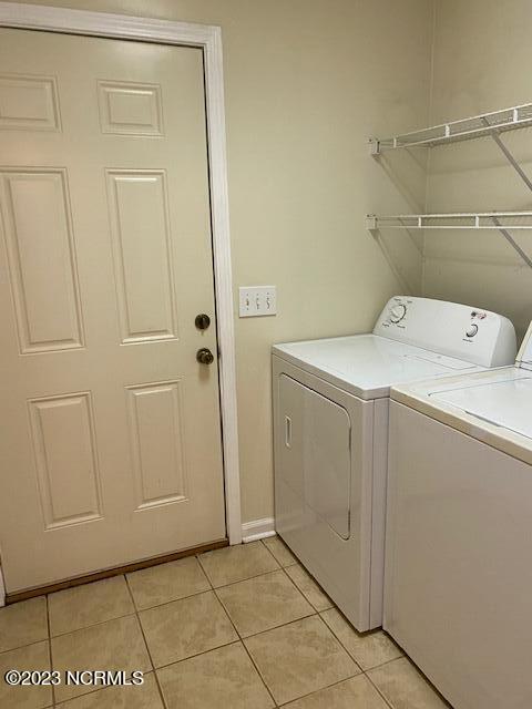 100537860 | Photo 19