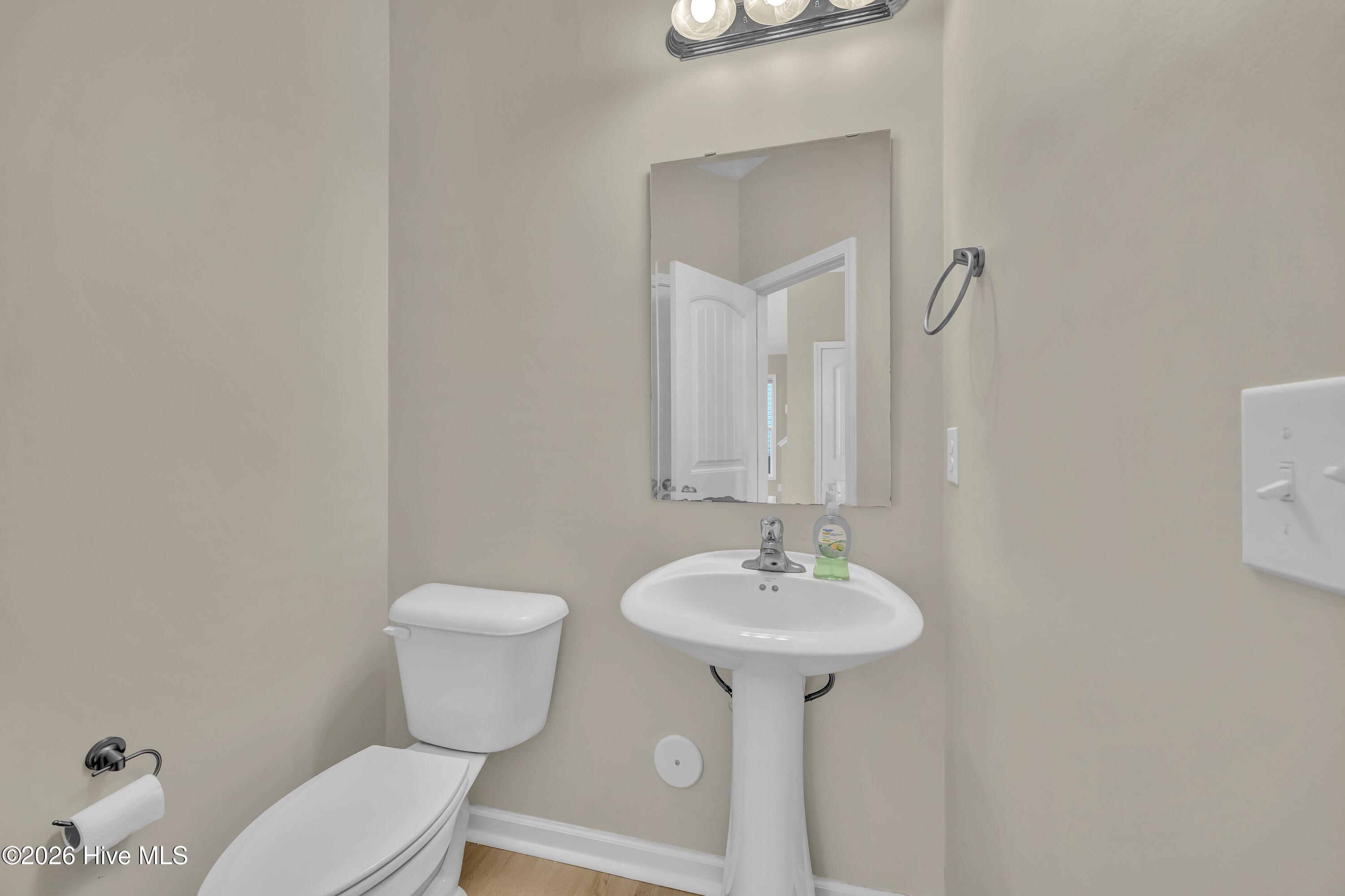 100560481 | Photo 14