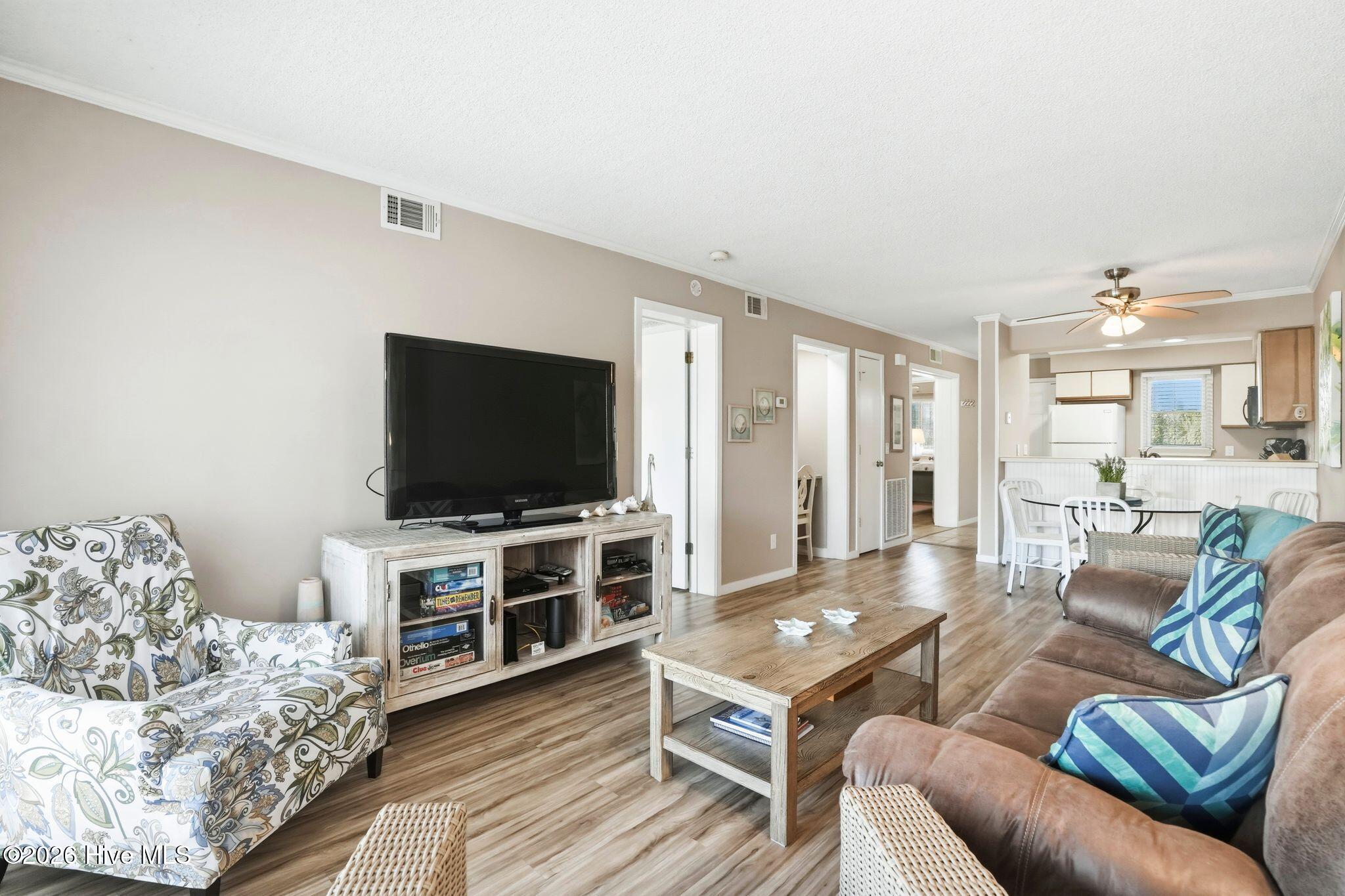 100567622 | Photo 21