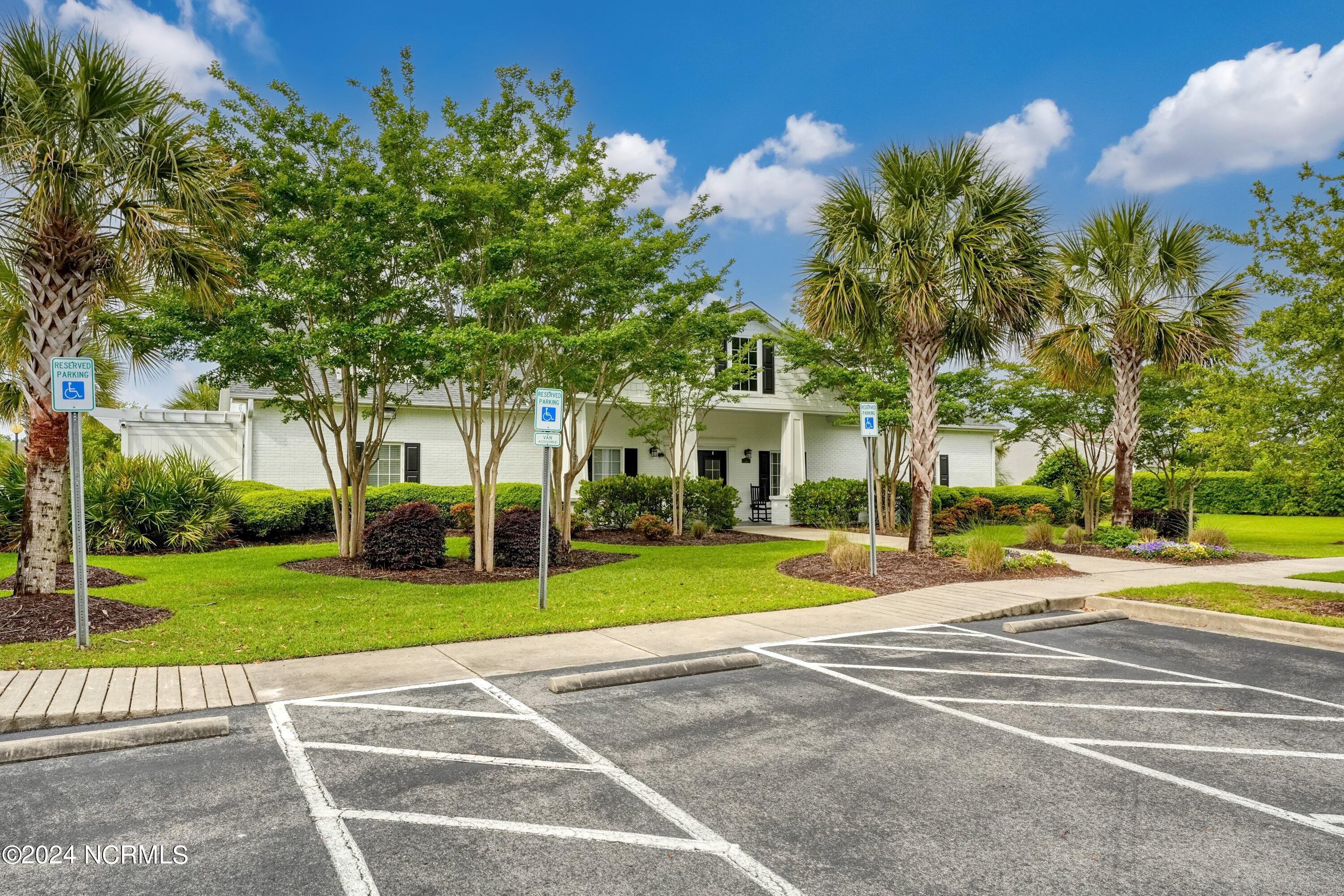 100544330 | Photo 34