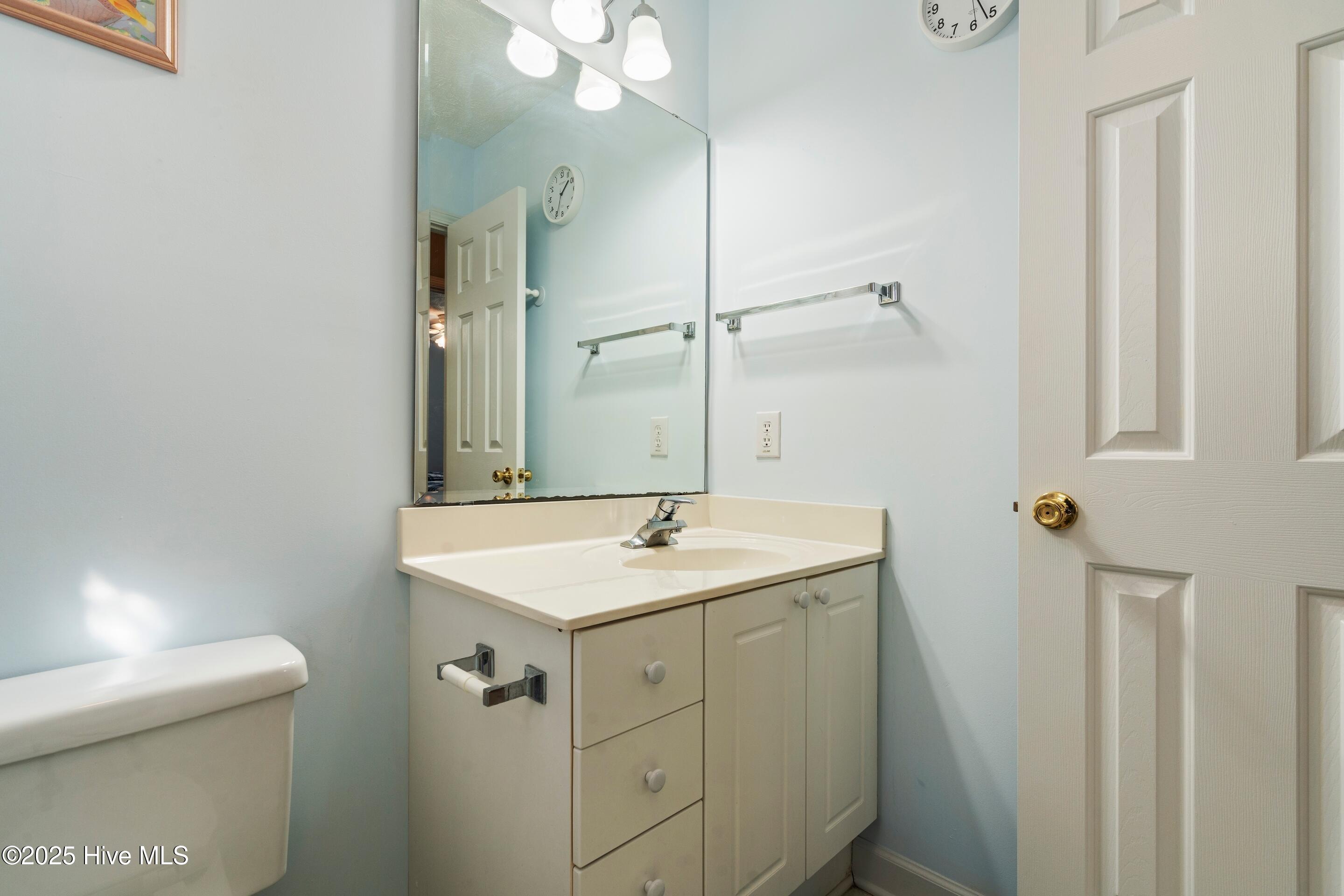 100546792 | Photo 45