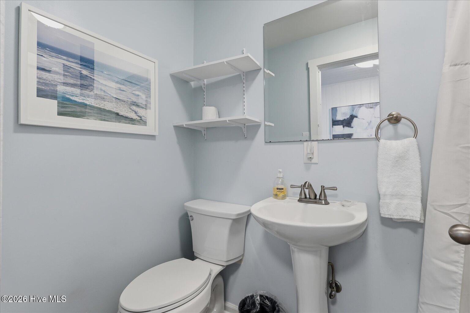 100570528 | Photo 39