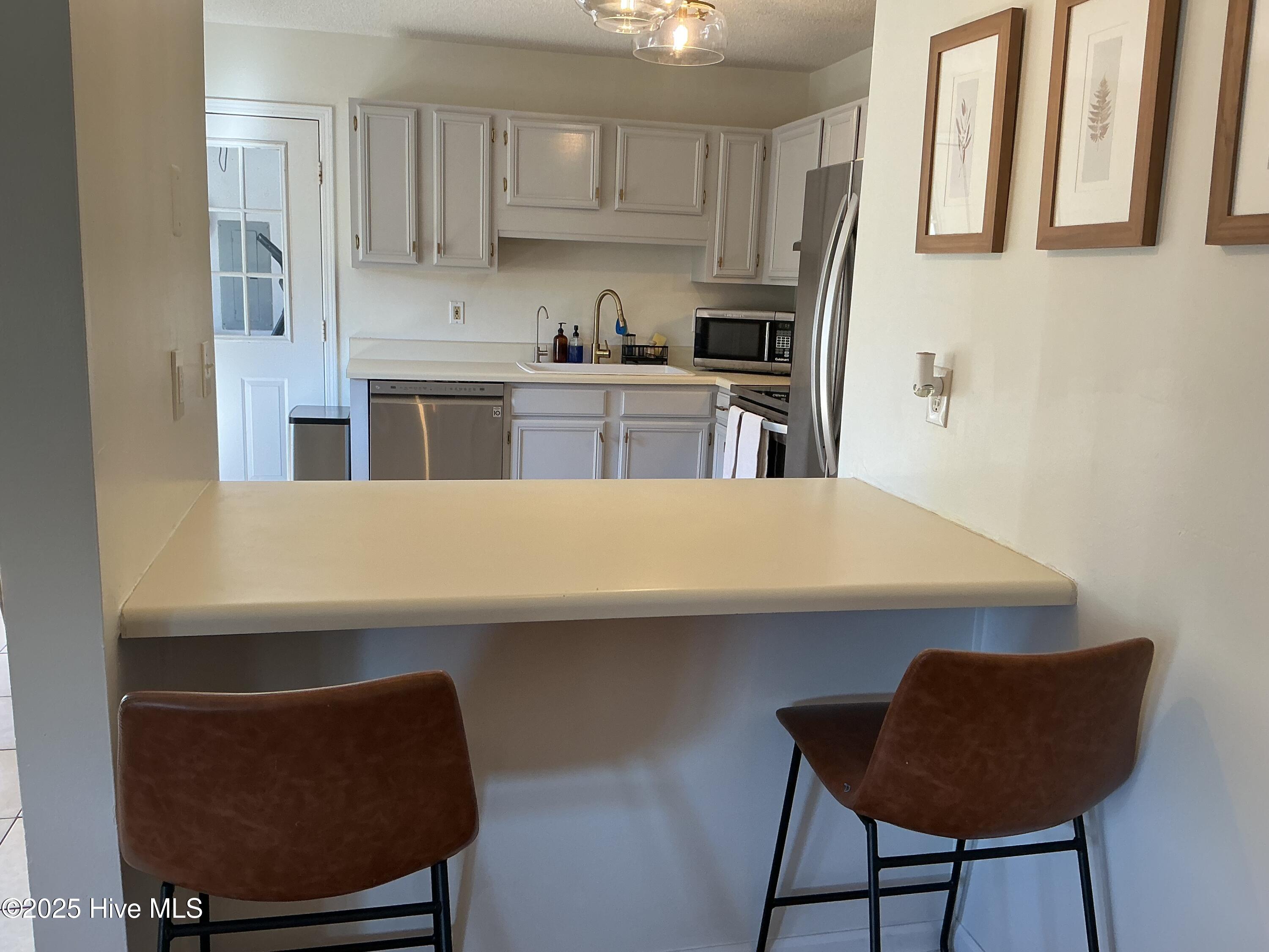 100540003 | Photo 18