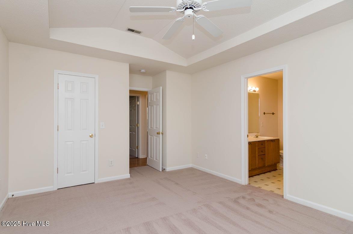 100562250 | Photo 11