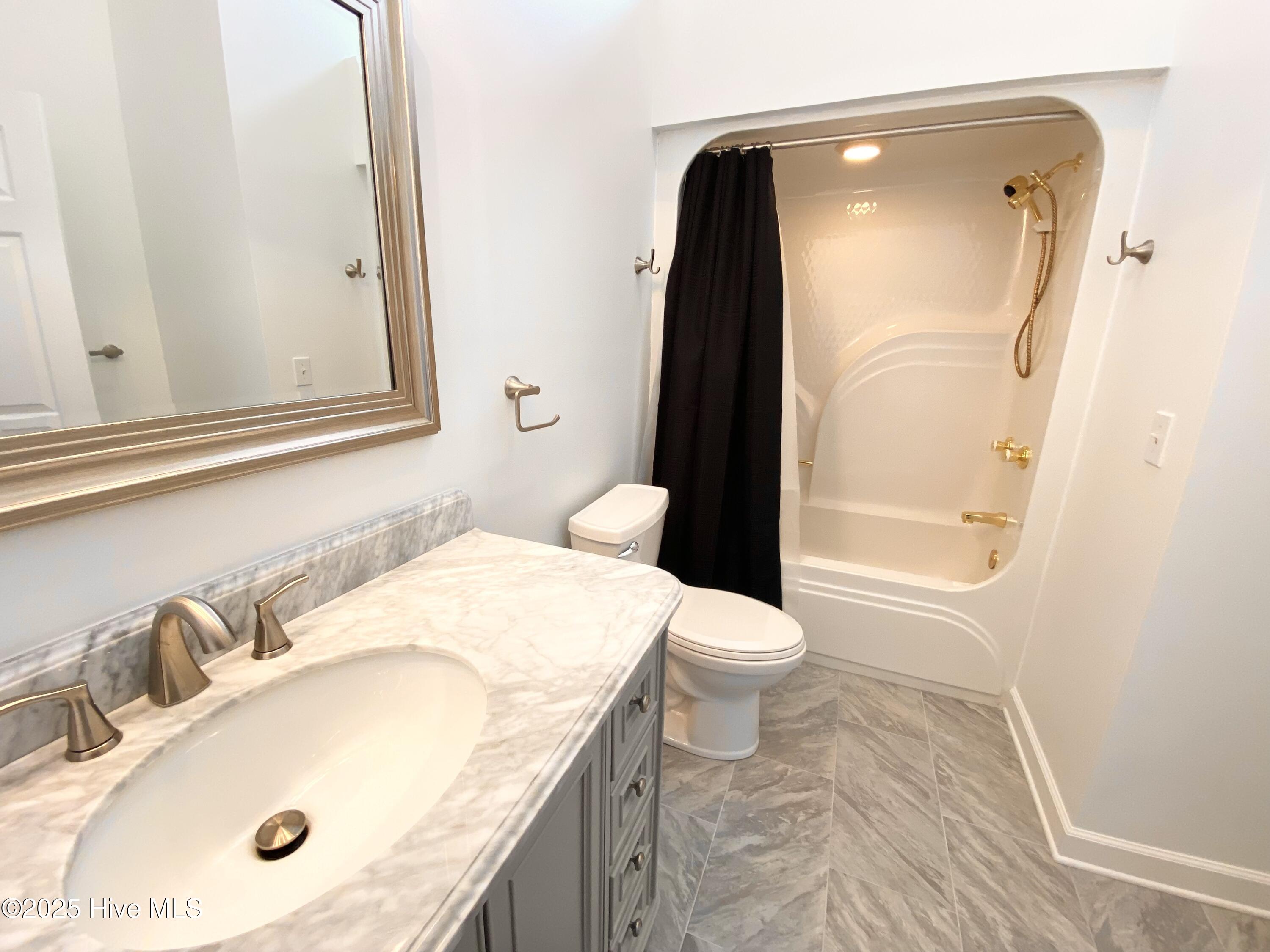 100552494 | Photo 20