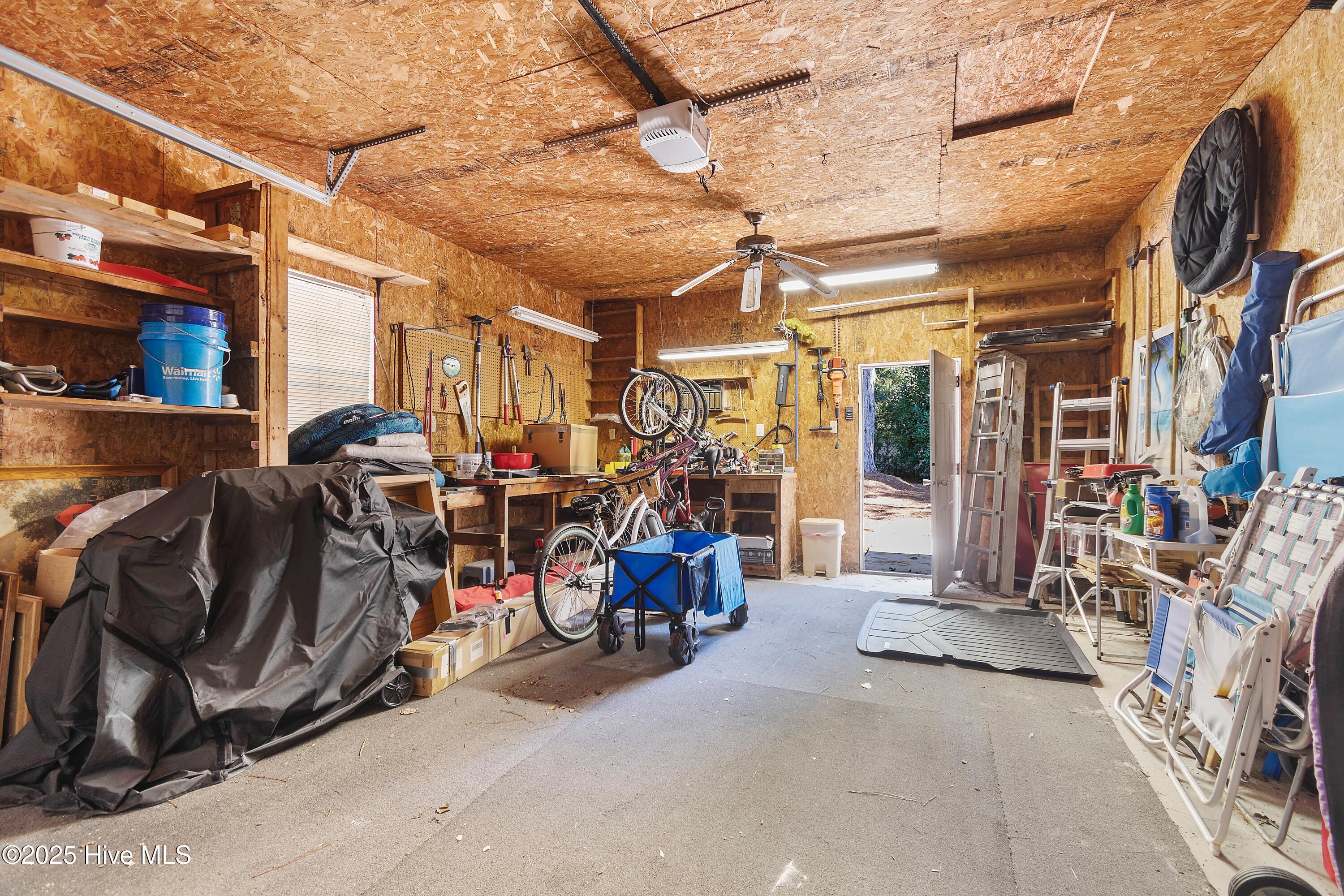 100539730 | Photo 22