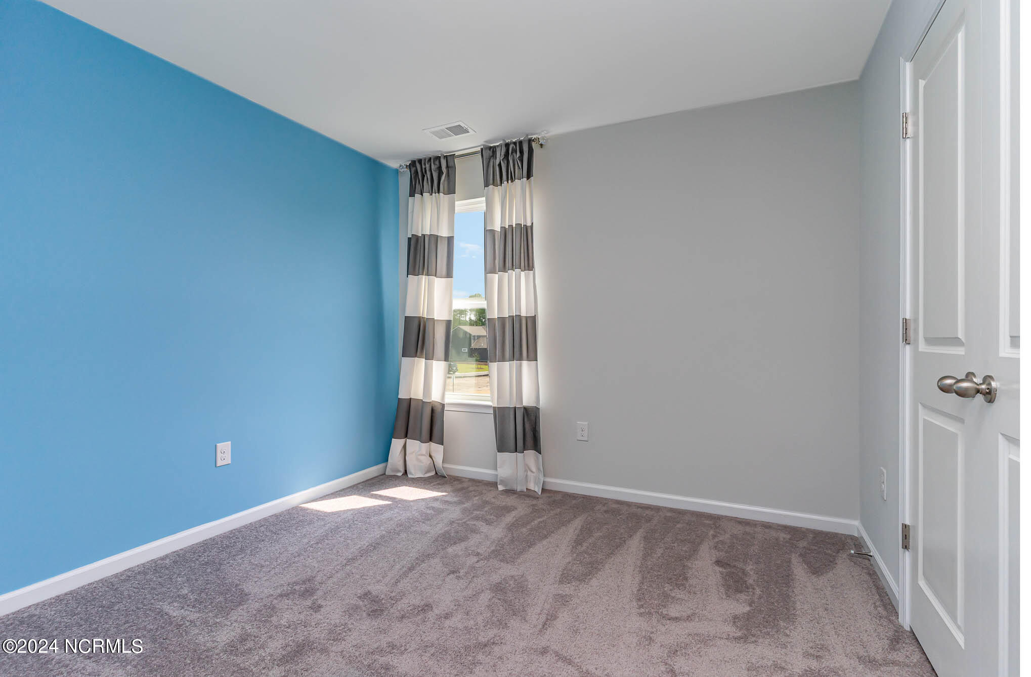 100546484 | Photo 17